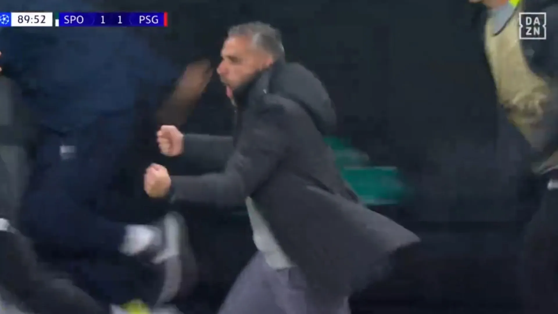 
                    Suárez decidiu Sporting-PSG ao cair do pano e Rui Borges reagiu assim 
                