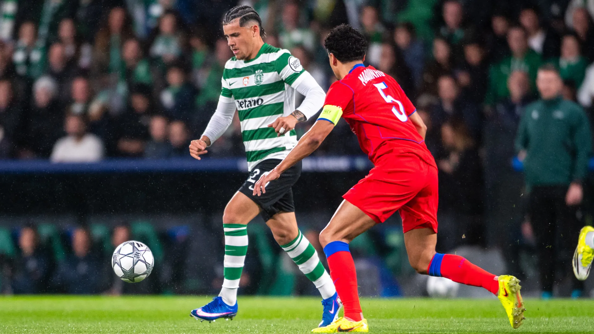 
                    Maxi Araújo brinca com o novo visual: 