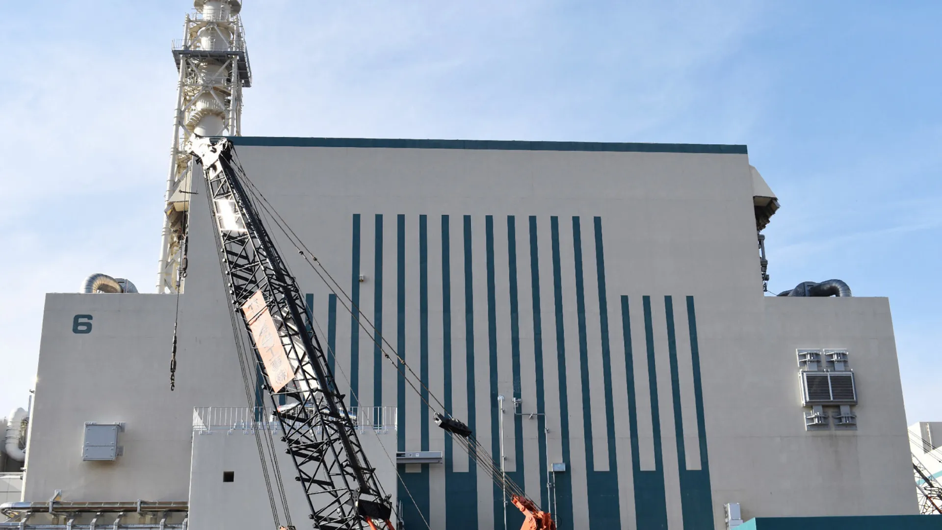
                    Japão reativa maior central nuclear do mundo 15 anos depois de Fukushima
                