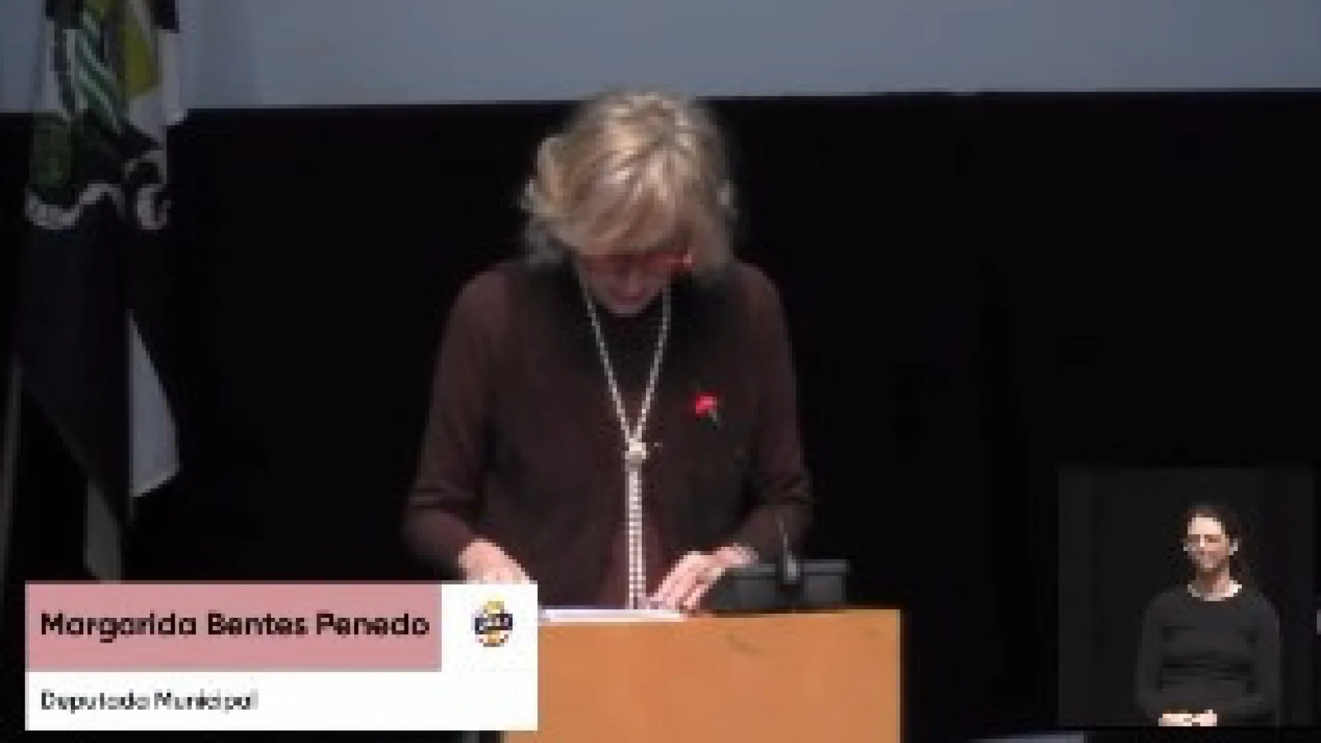 
                    Vídeo. Deputada municipal do Chega critica 