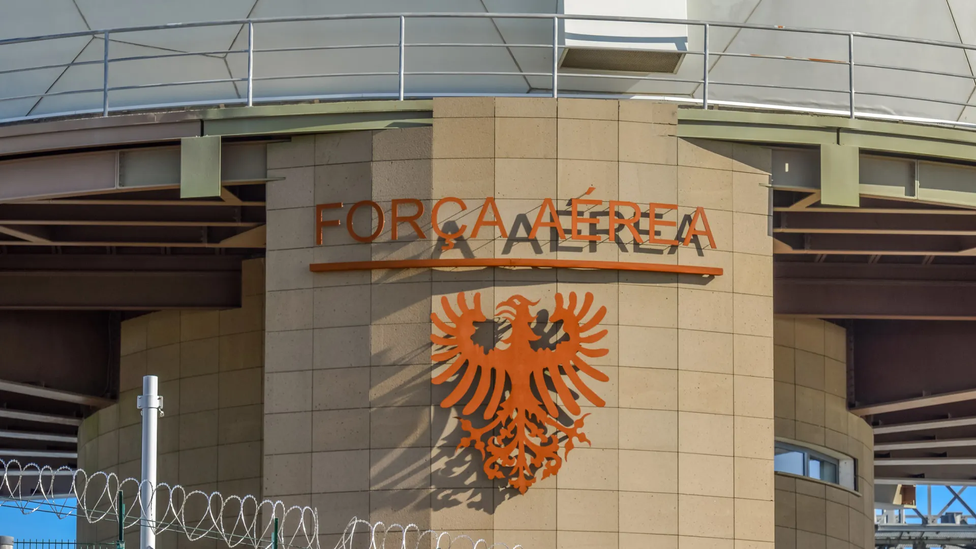 
                    Força Aérea recebe quarta aeronave KC-390 e kit de reabastecimento aéreo
                