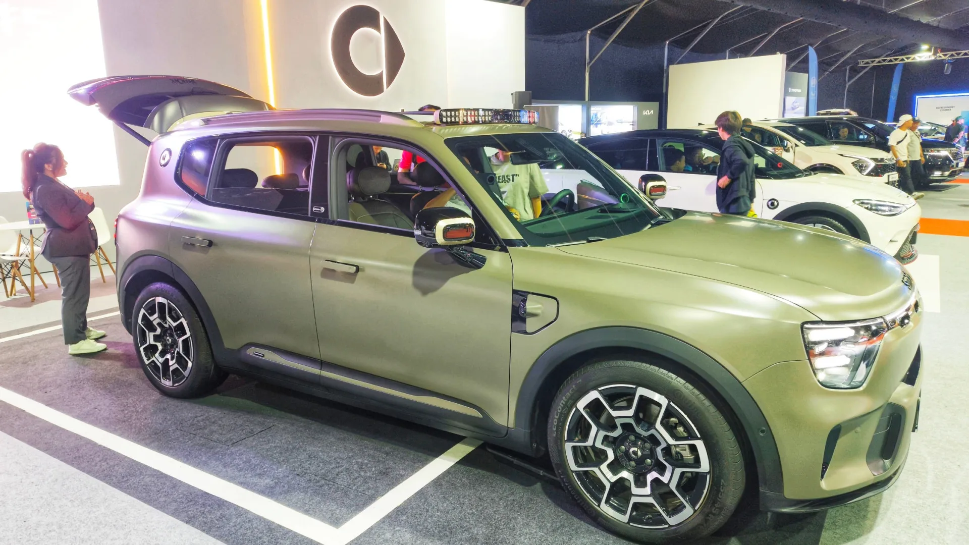 
                    Smart muda de líder e espera ano 