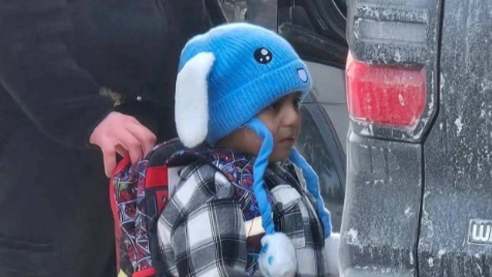 
                    Criança de 5 anos detida pelo ICE no Minnesota. Está em prisão no Texas
                