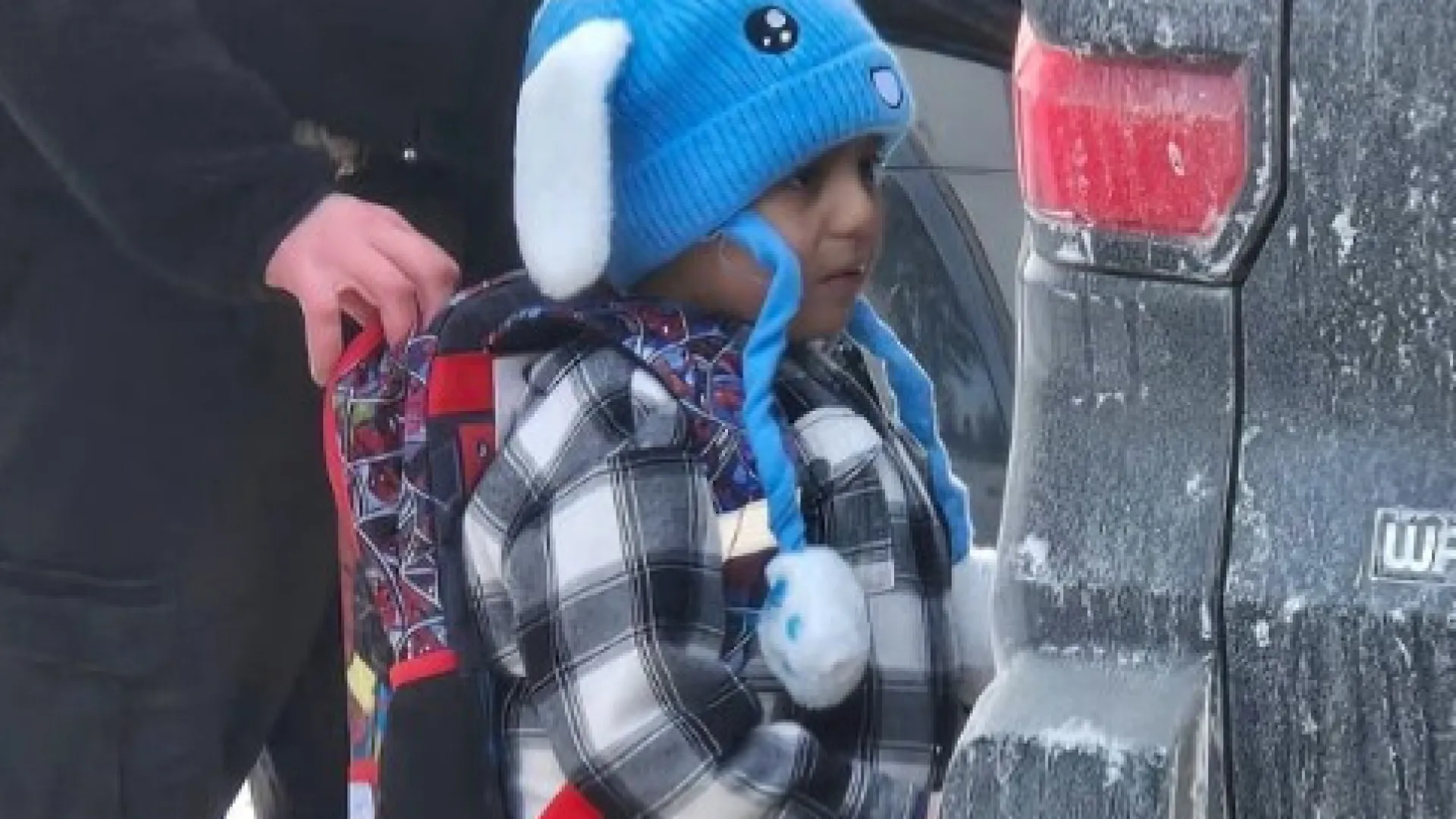 
                    Criança de 5 anos detida pelo ICE no Minnesota. Está em prisão no Texas
                