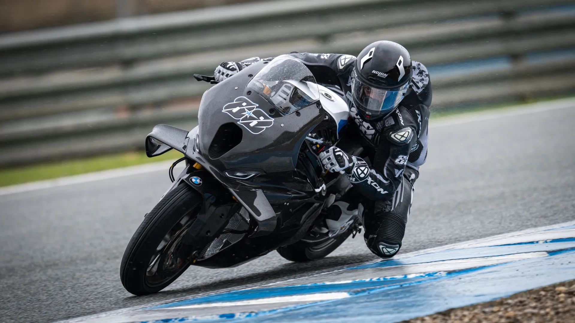 
                    Miguel Oliveira voltou à ação. Foi 12.º no teste de Superbike em Jerez
                