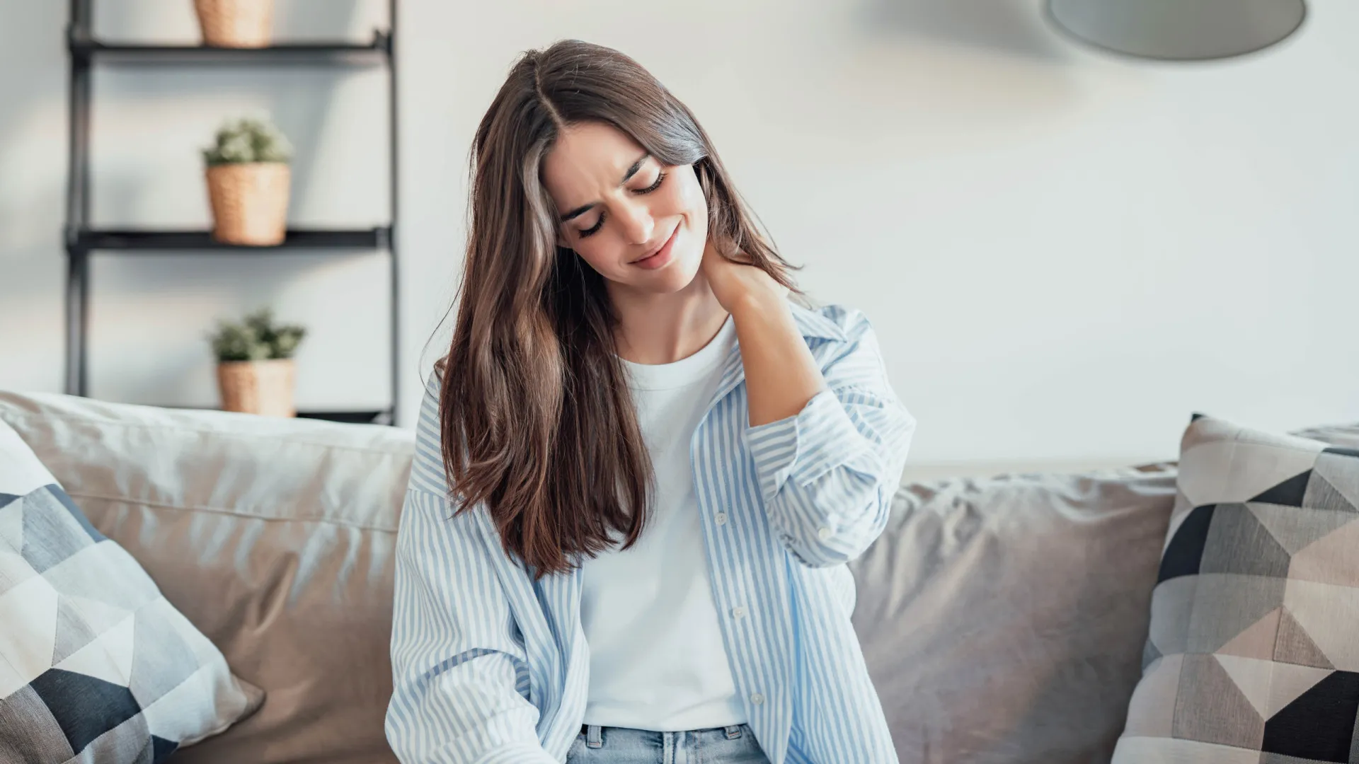 
                    O acessório (baratíssimo) que vai melhorar a sua postura, dores e não só
                