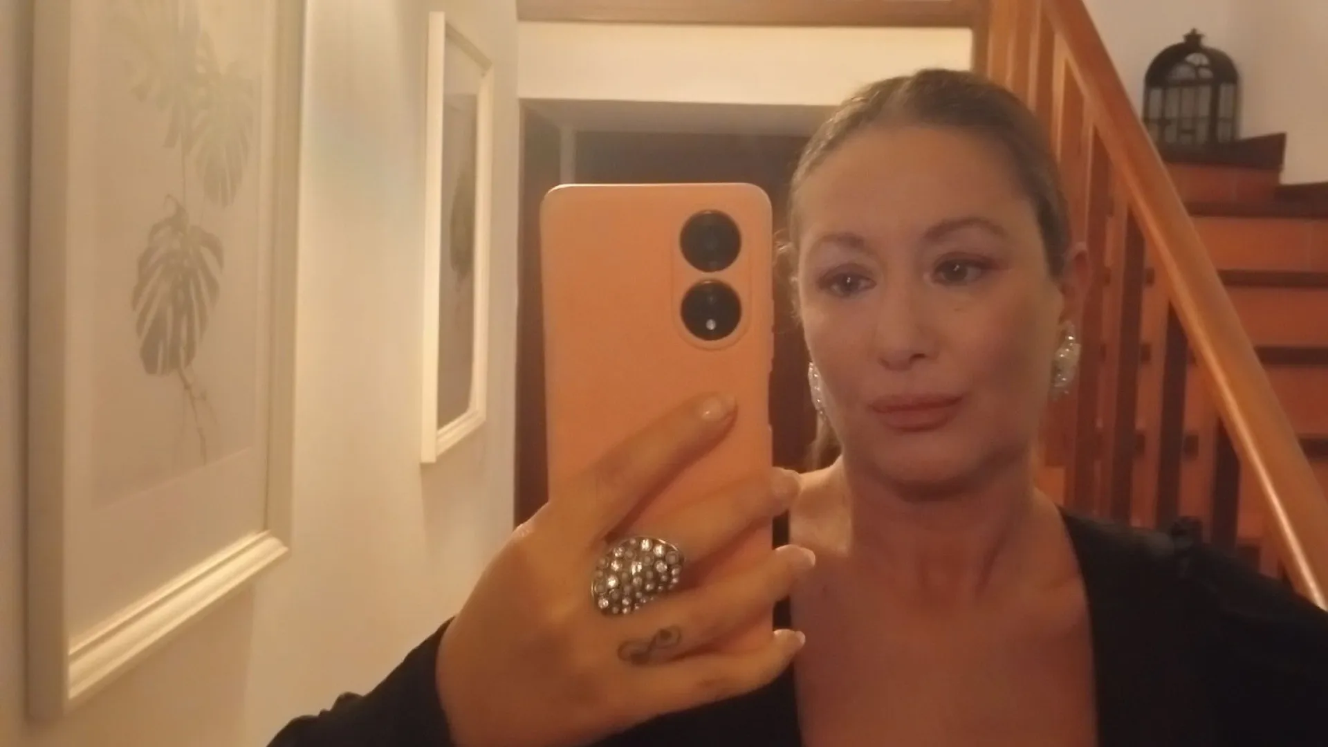 
                    Filha de Delfina Cruz: Polícia investiga sequestro. Novo apelo da família
                