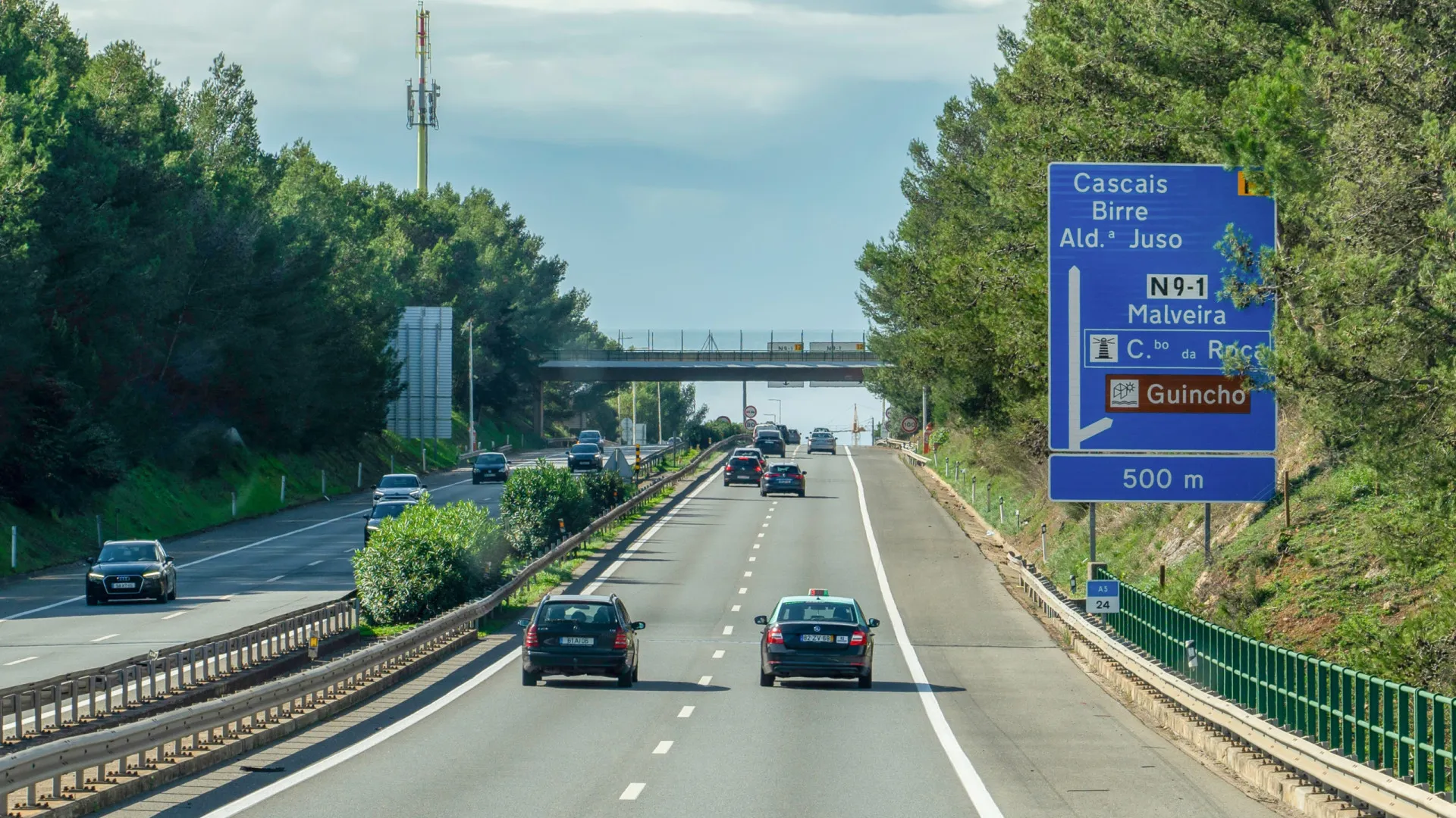 
                    Dos carros autónomos à carta com tutor, o que vai mudar nos automóveis
                