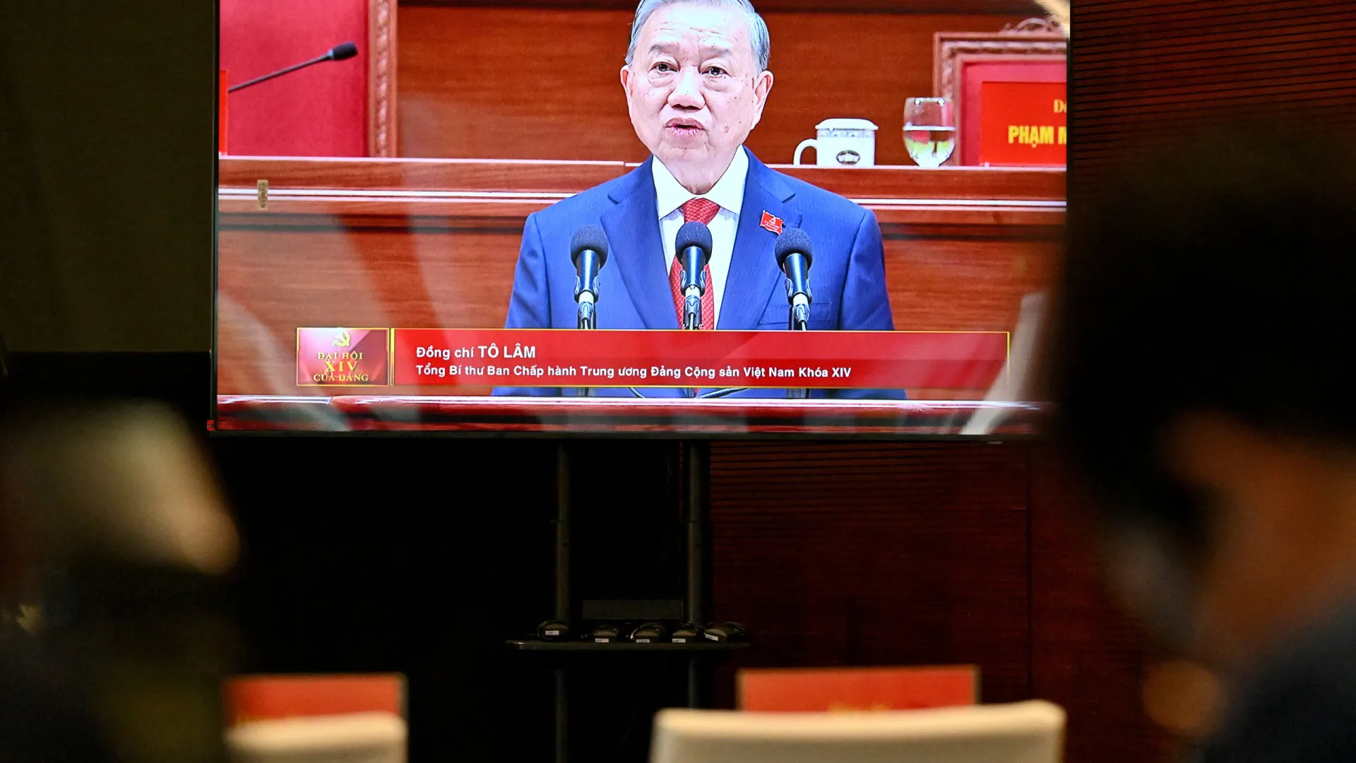 
                    Partido comunista vietnamita reelege To Lam como líder do país
                