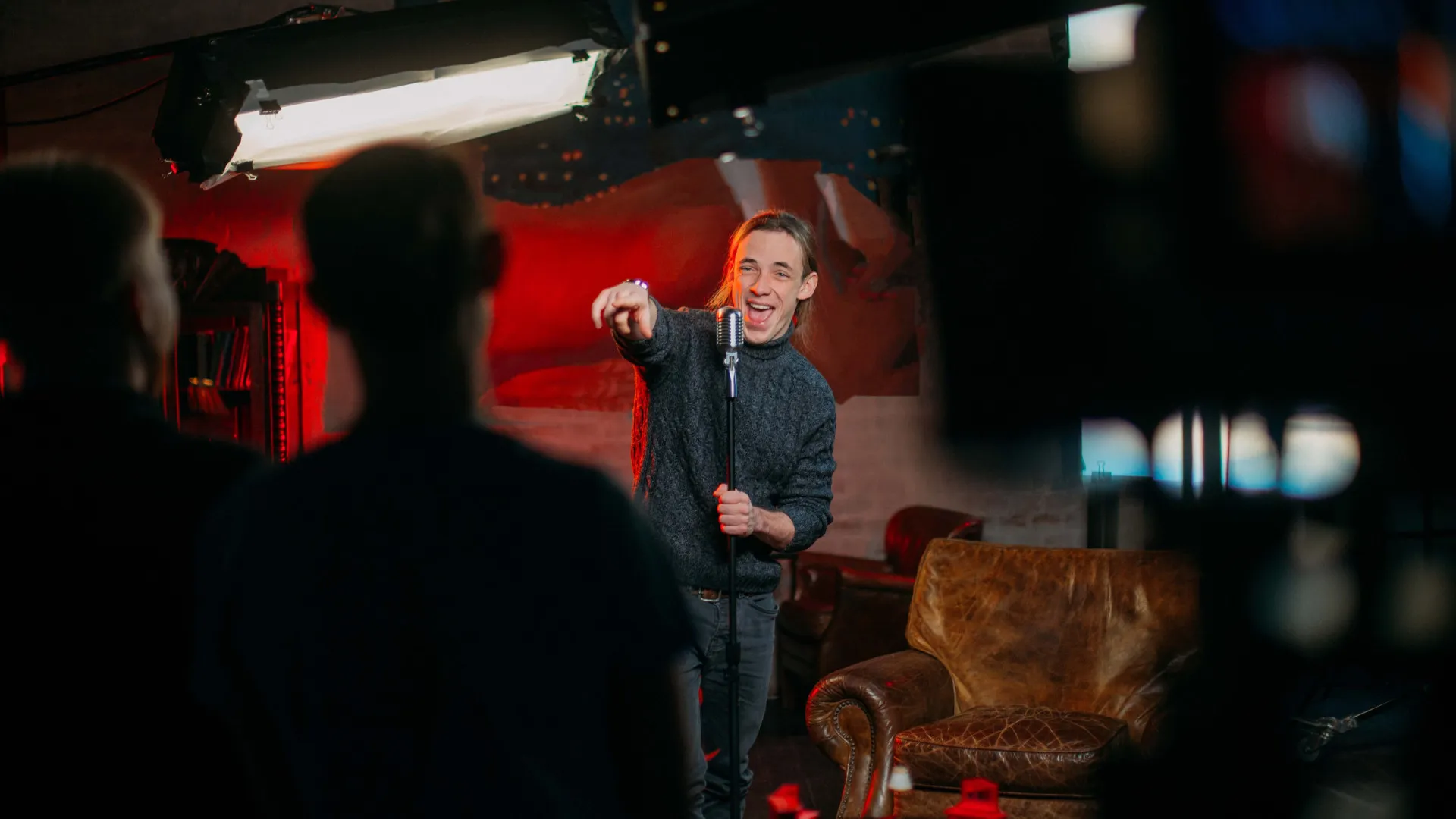 
                    Stand up, francesinhas e muito mais: 10 boas ideias para sair de casa
                