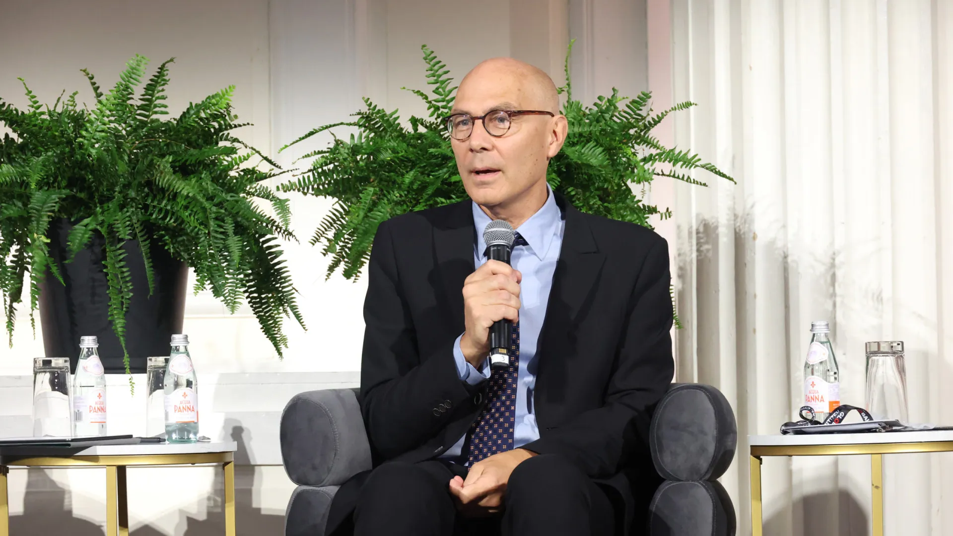 
                    EUA. Alto-comissário da ONU condena 