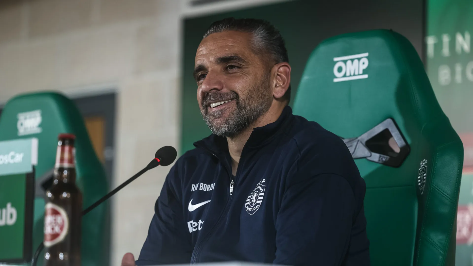 
                    Matheus Reis e Alisson de saída do Sporting? A resposta de Rui Borges
                