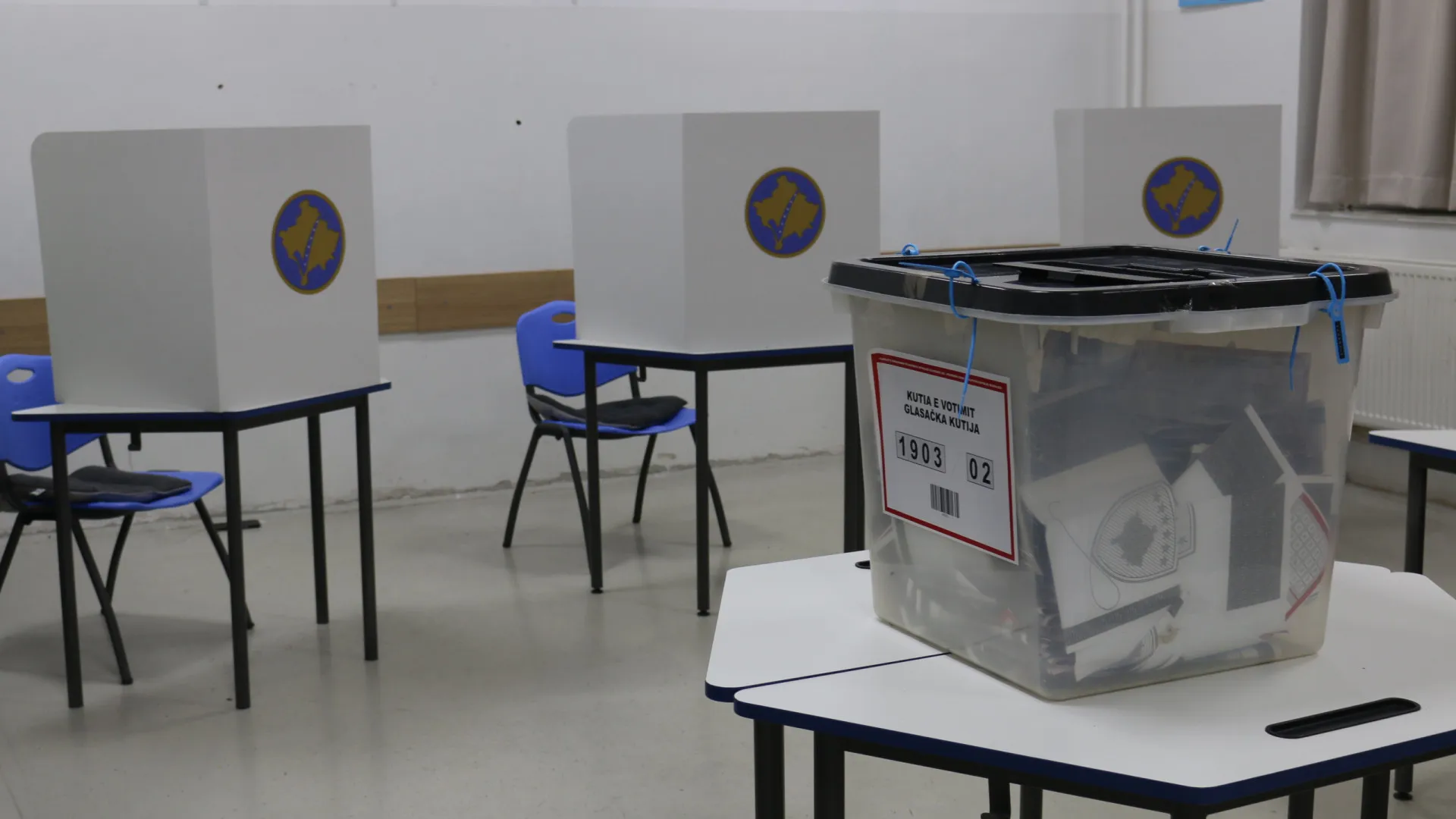 
                    Mais de 100 detenções por 