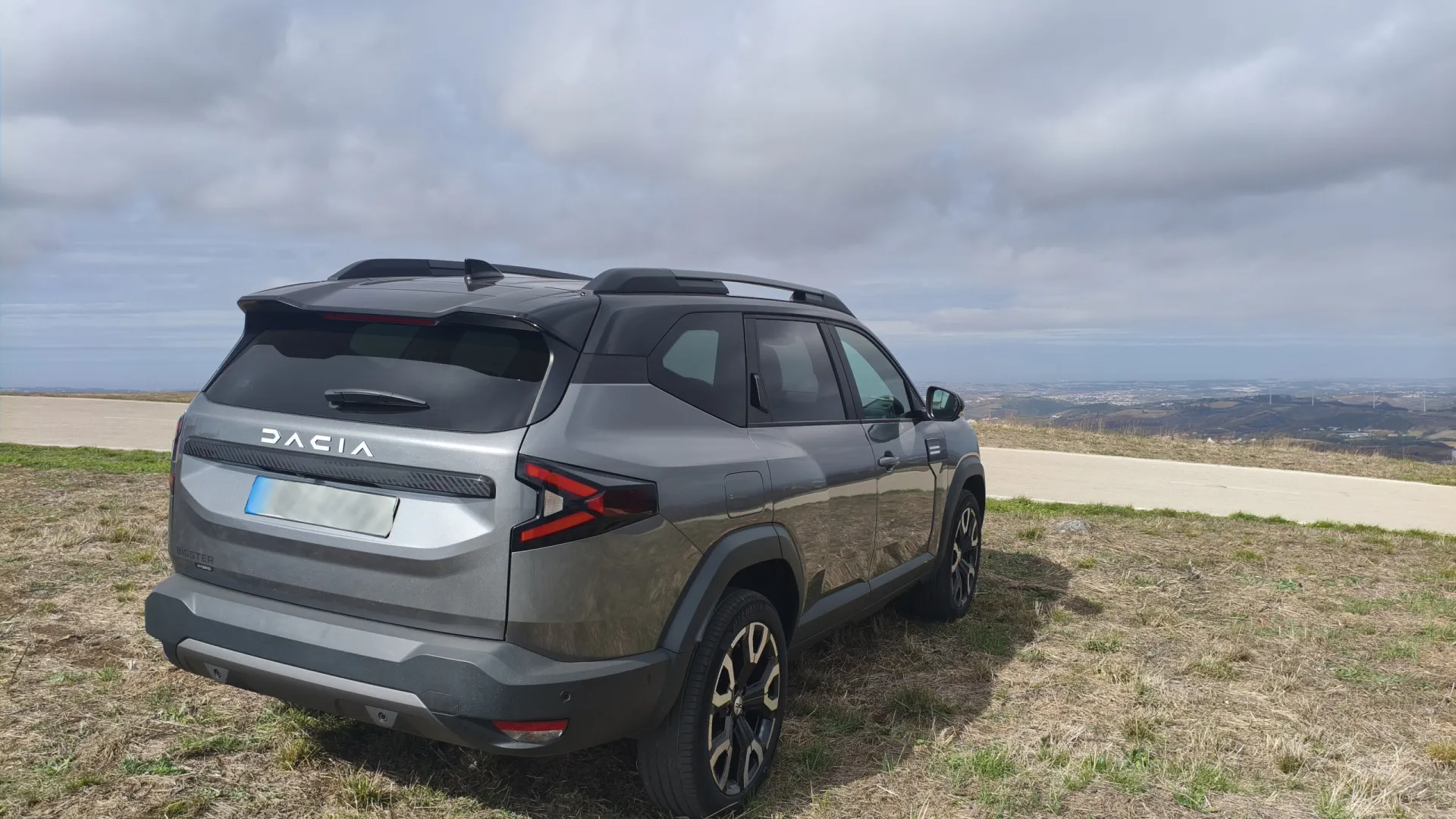 
                    Num ano, foram produzidos 100 mil Dacia Bigster
                