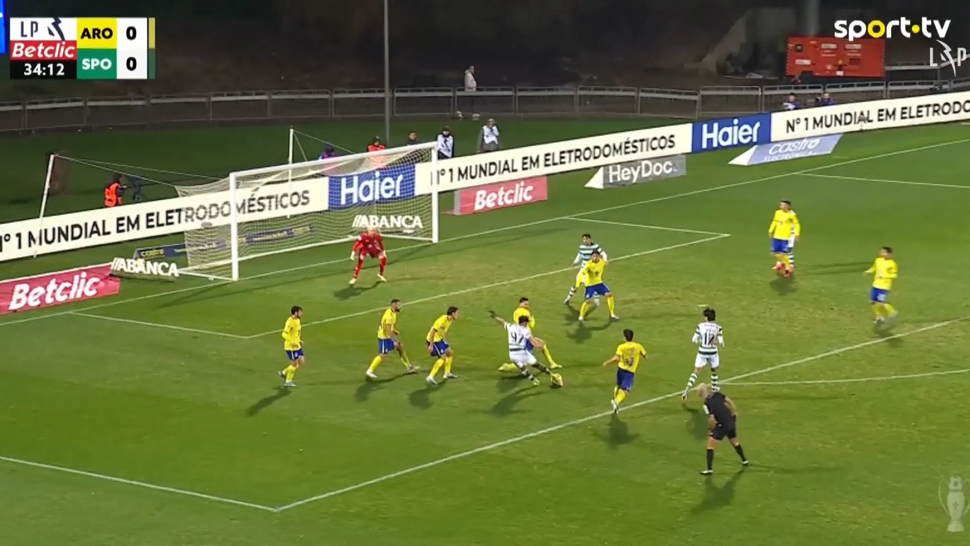 
                    Quem mais podia ser? Sporting chegou à vantagem em Arouca com este golo
                