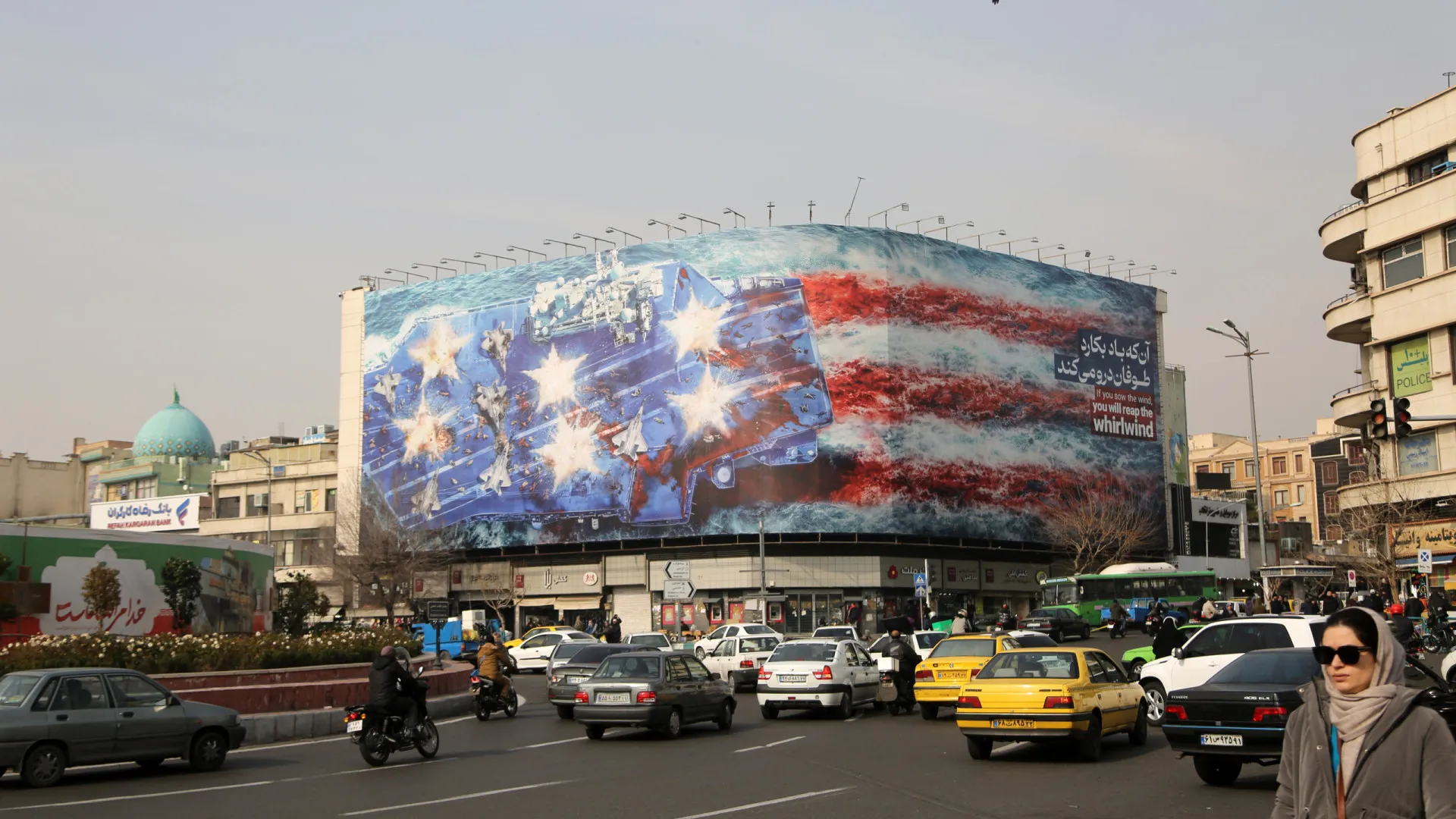 
                    Irão: Comerciantes acedem à internet por 20 minutos após apagão digital
                