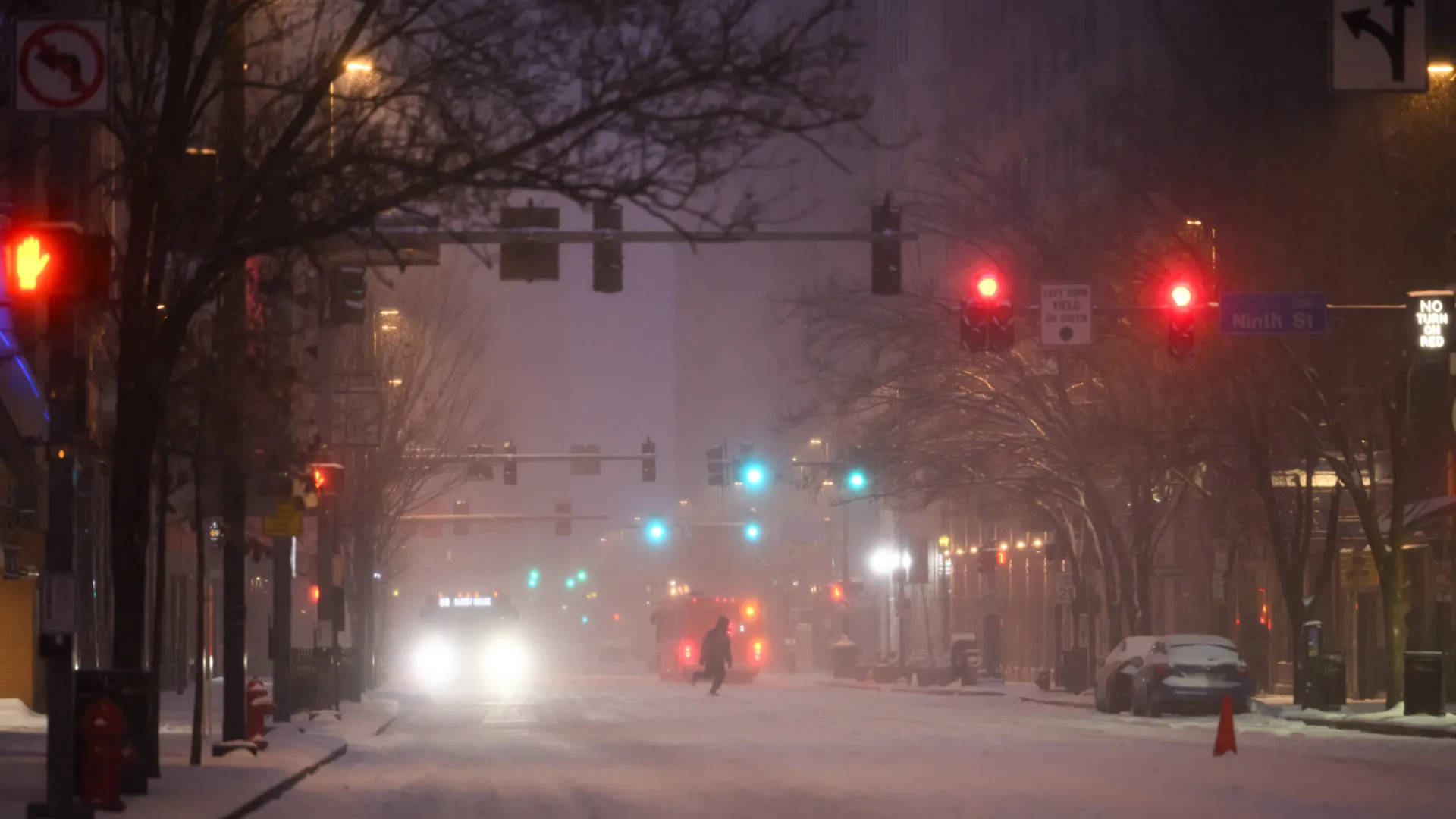 
                    Tempestade nos EUA deixa mais de 600 mil sem eletricidade
                