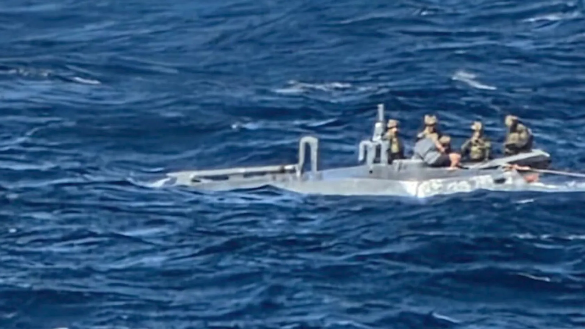 
                    Narcotráfico: Venezuelano e 3 colombianos eram tripulantes. Barco afundou
                