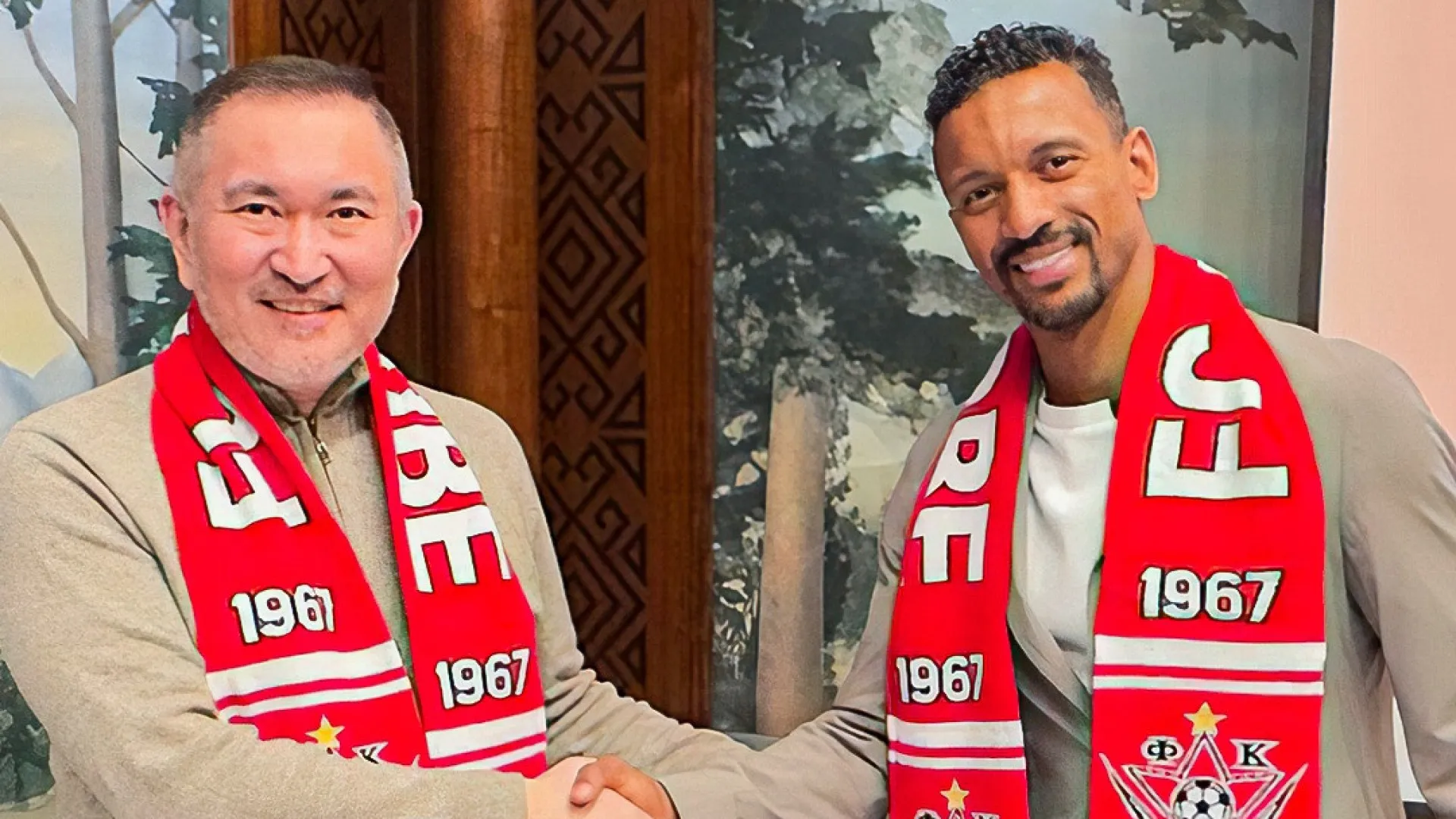 
                    EM DIRETO: Siga os rumores e os negócios do mercado de transferências
                