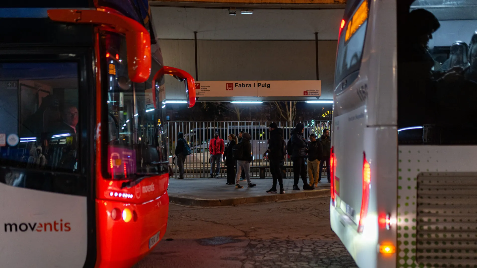 
                    Espanha. Motorista atrasa-se 40 minutos e pergunta a passageiros caminho 
                