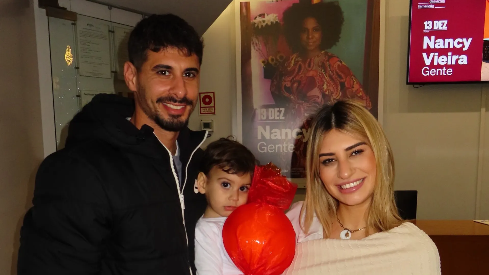 
                    Mulher de Gil Dias sofre aborto: 