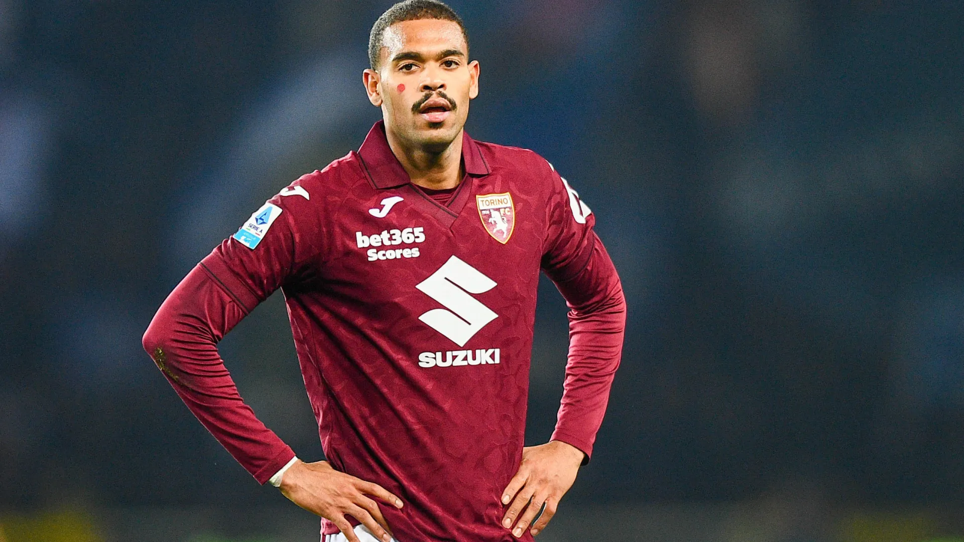 
                    FC Porto não fecha portas no mercado e sinaliza interesse em Cyril Ngonge
                