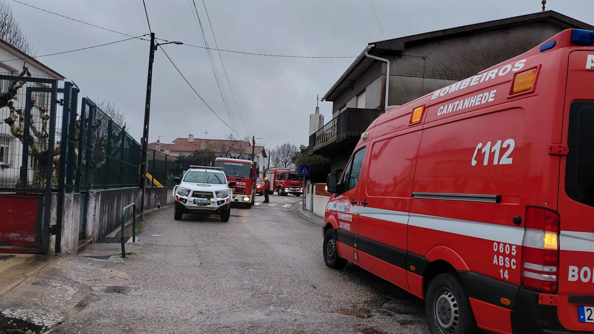
                    Escola evacuada em Cantanhede devido a incêndio em anexo
                