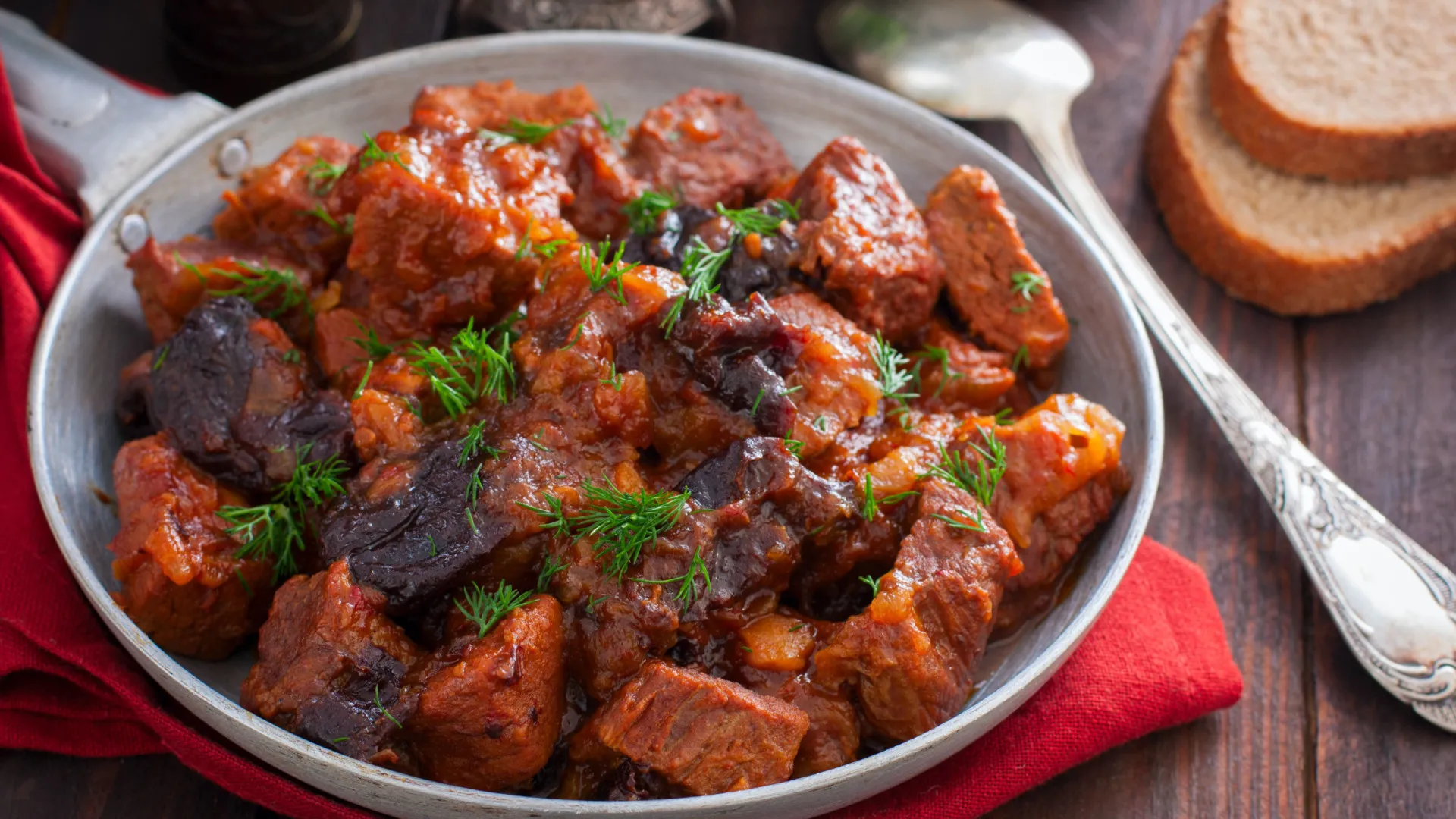 
                    Três receitas de rojões para repetir as vezes que quiser
                