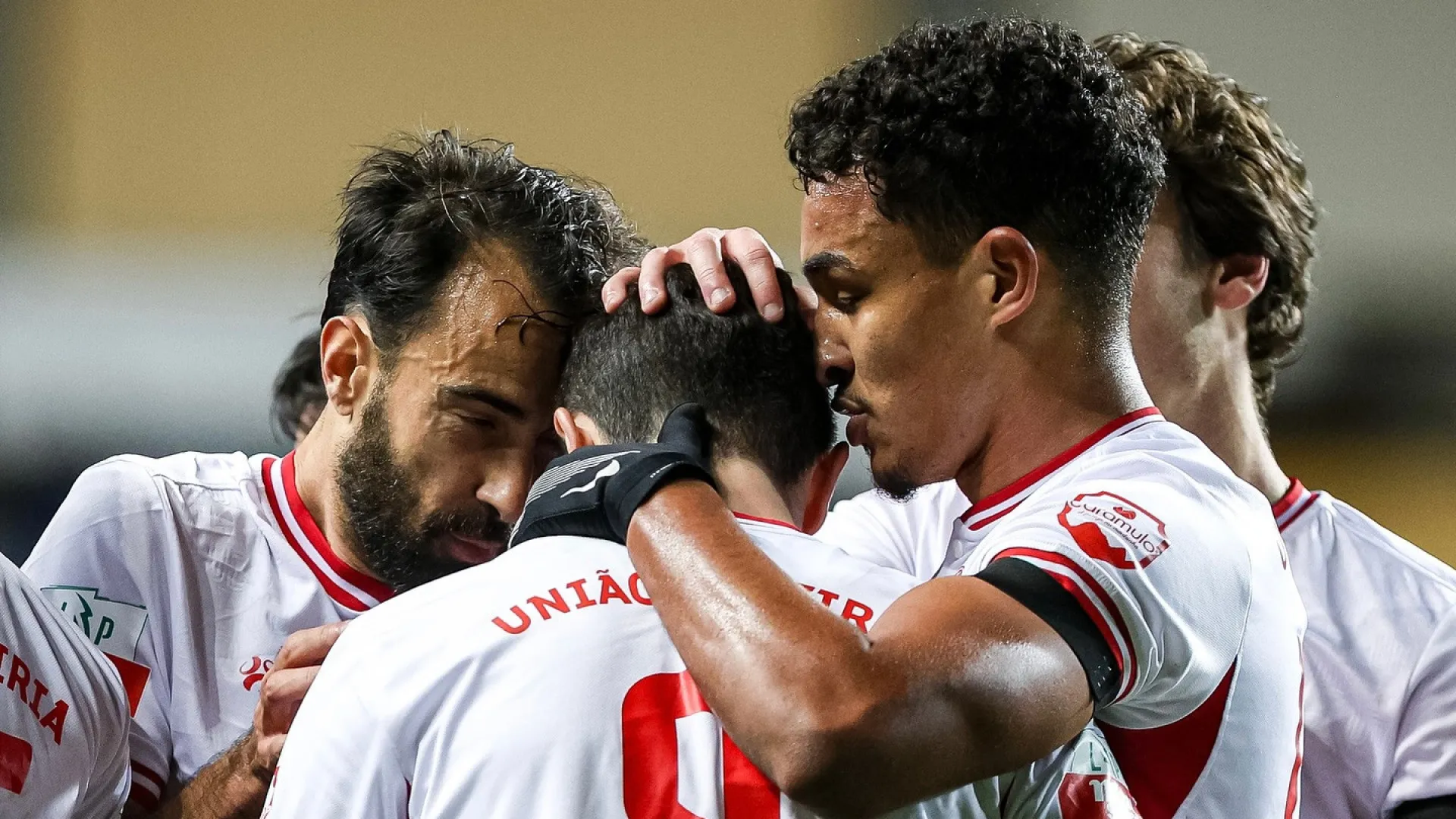 União de Leiria regressa aos triunfos na deslocação ao Chaves