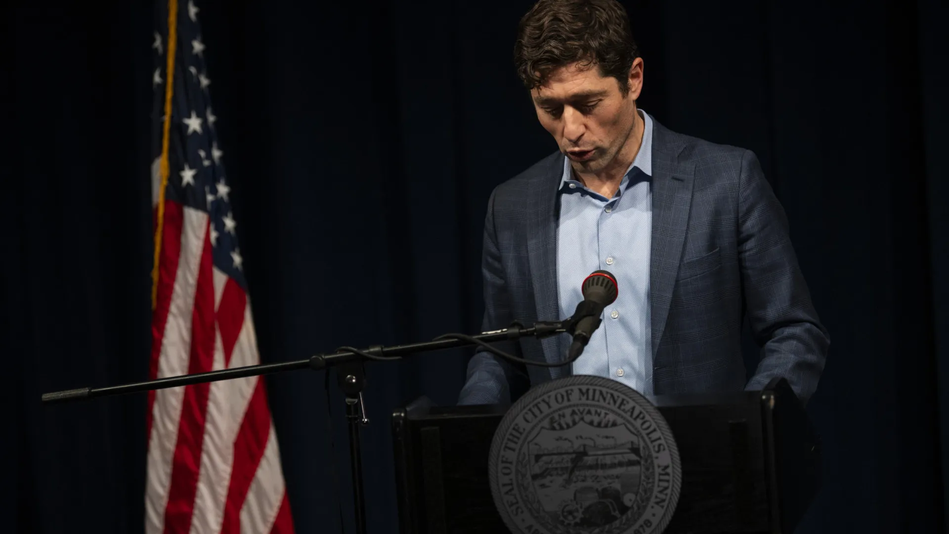 
                    Minneapolis. Autarca afirma que alguns agentes do ICE vão deixar a cidade
                