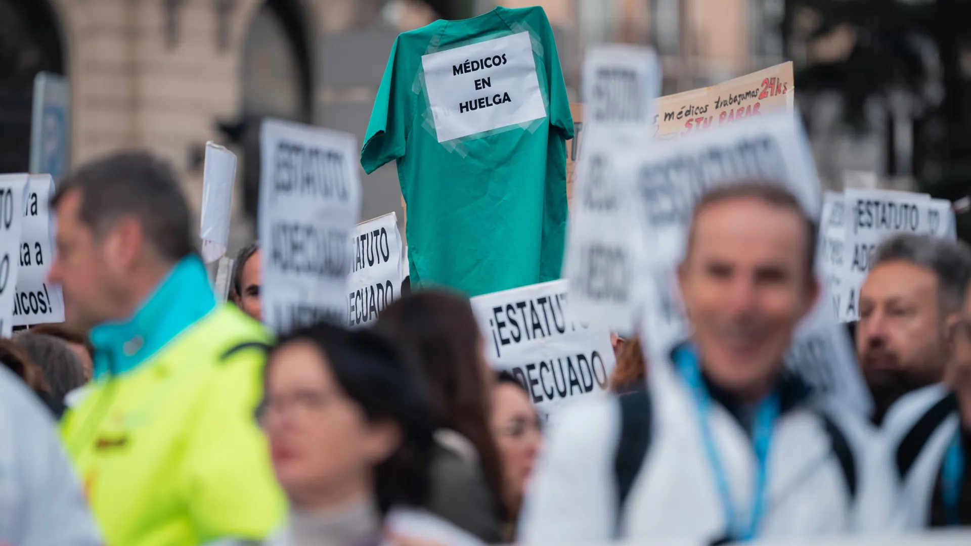 
                    Taxa de desemprego em Espanha abaixo dos 10% pela primeira vez desde 2008
                