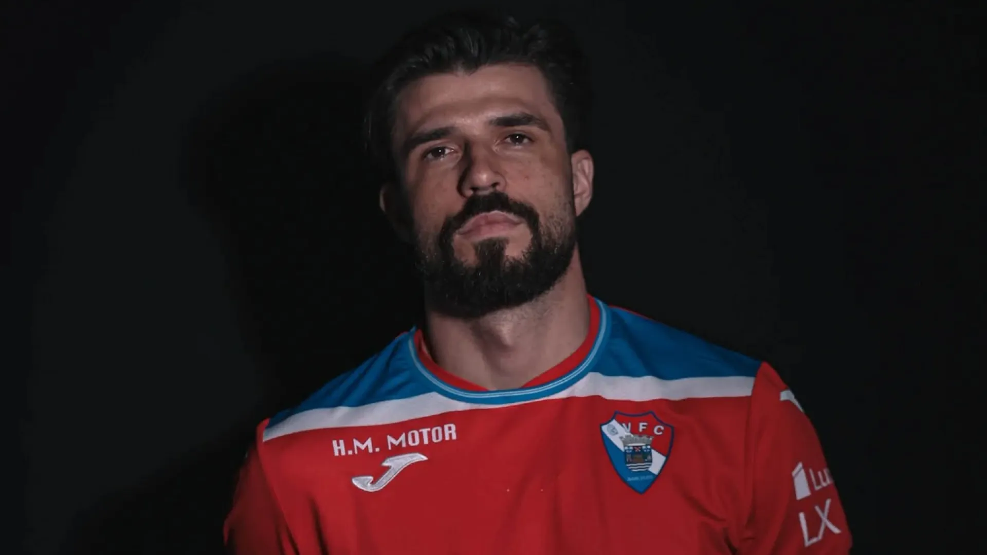 
                    Oficial: Héctor Hernández deixa Corinthians e reforça Gil Vicente
                