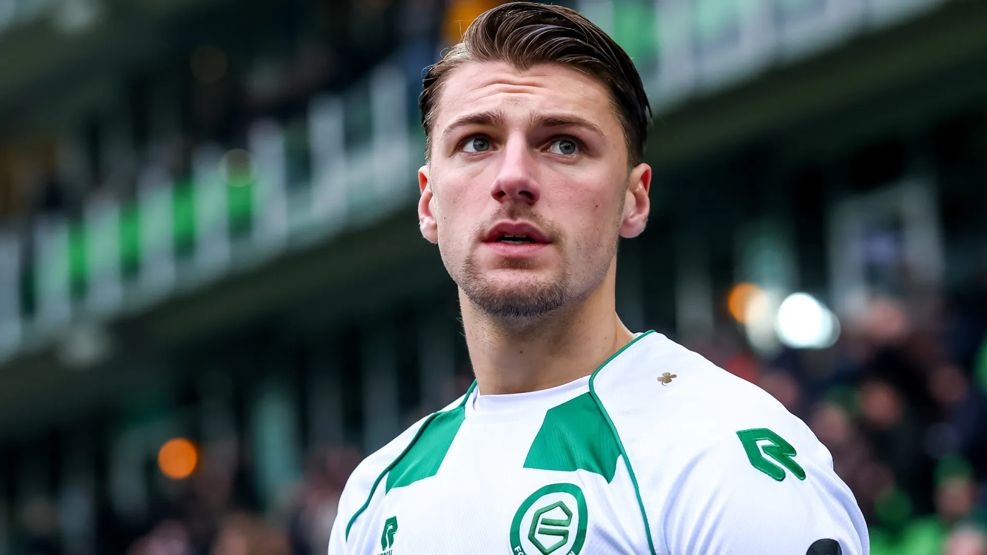 
                    Atenção, Benfica. Groningen toma posição por Stije Resink
                