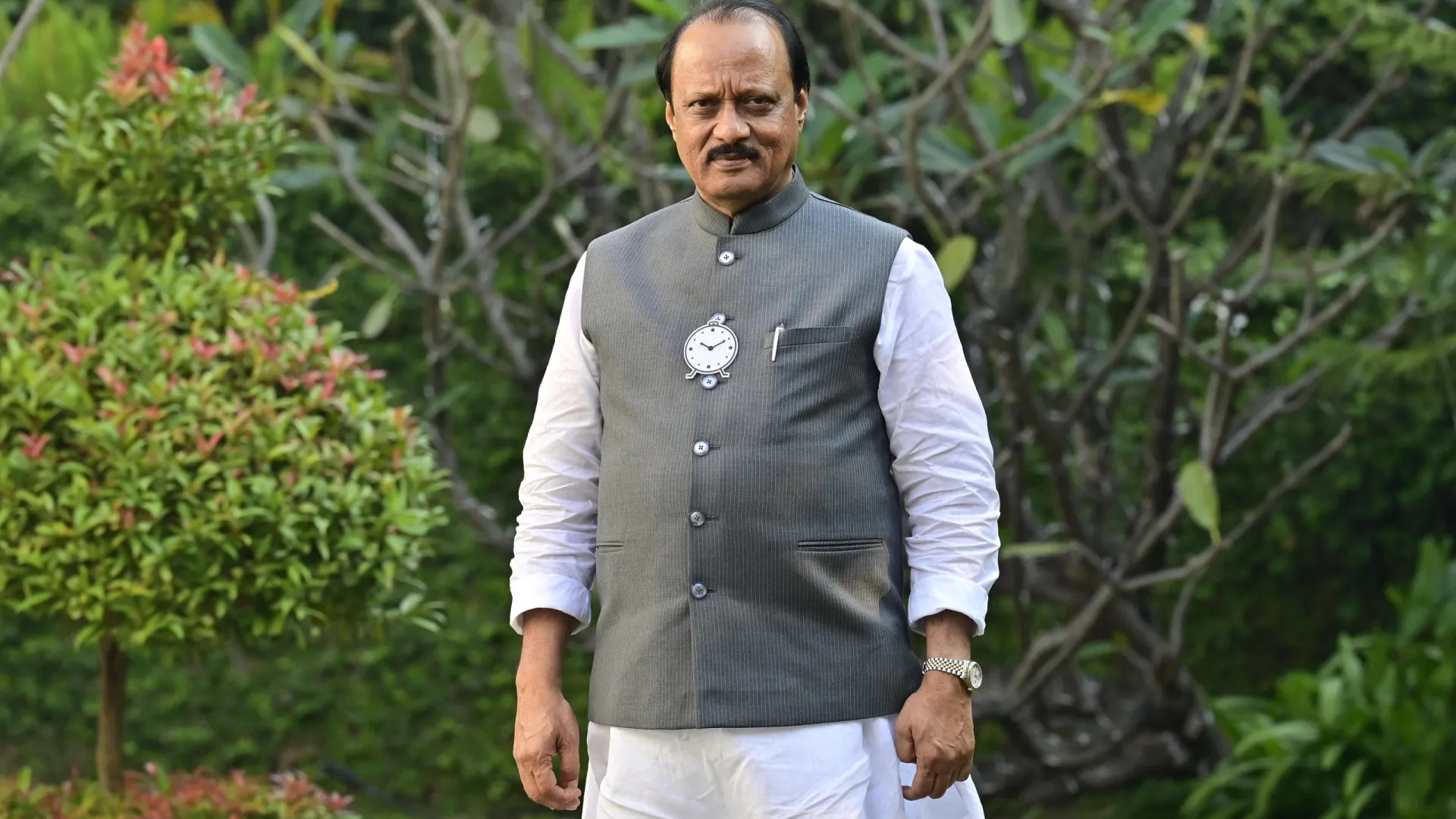 
                    Vice-ministro-chefe indiano morre em queda de avião
                