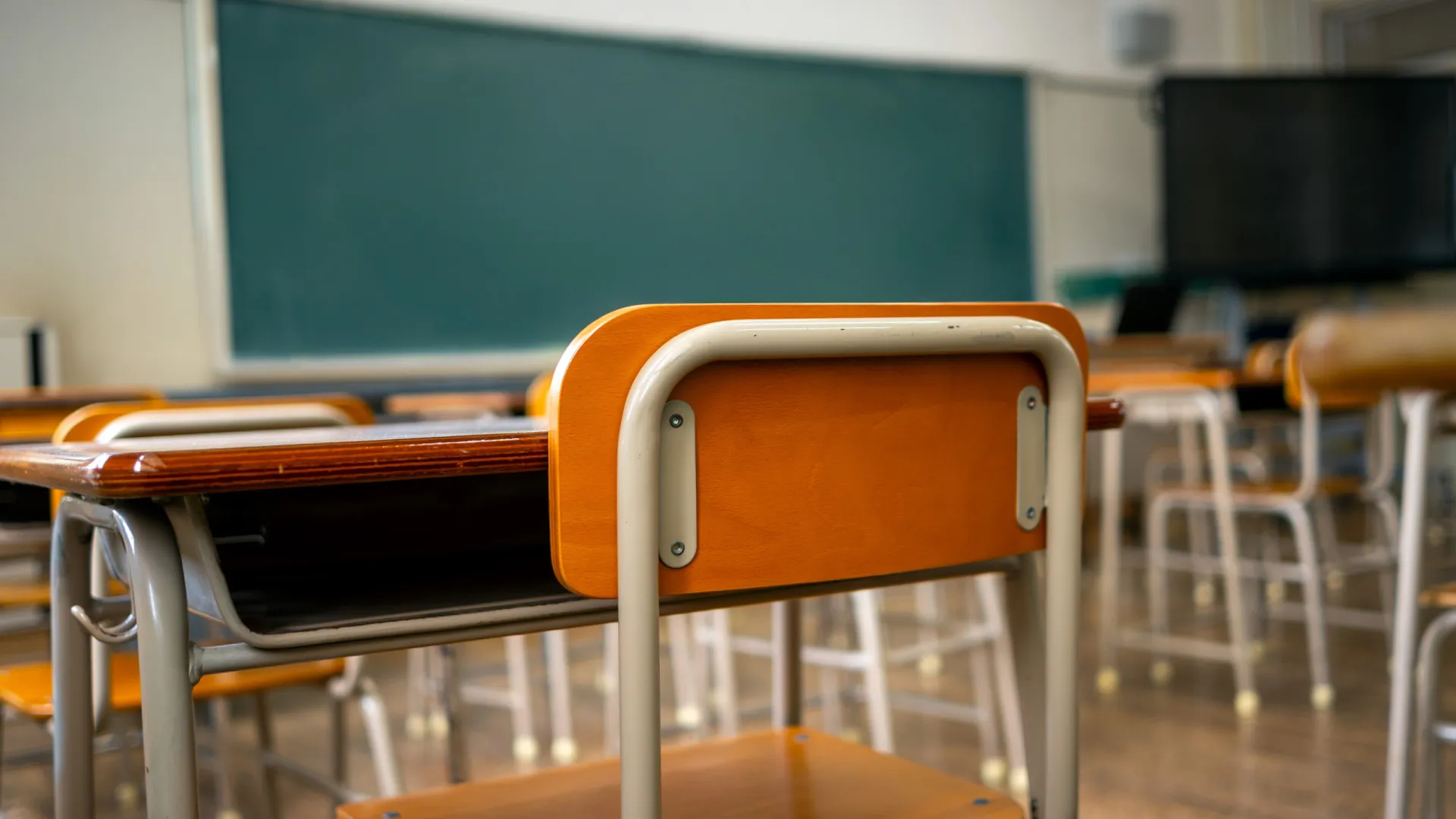 
                    Centros Escolares da Nazaré abertos para receber filhos de profissionais prioritários
                