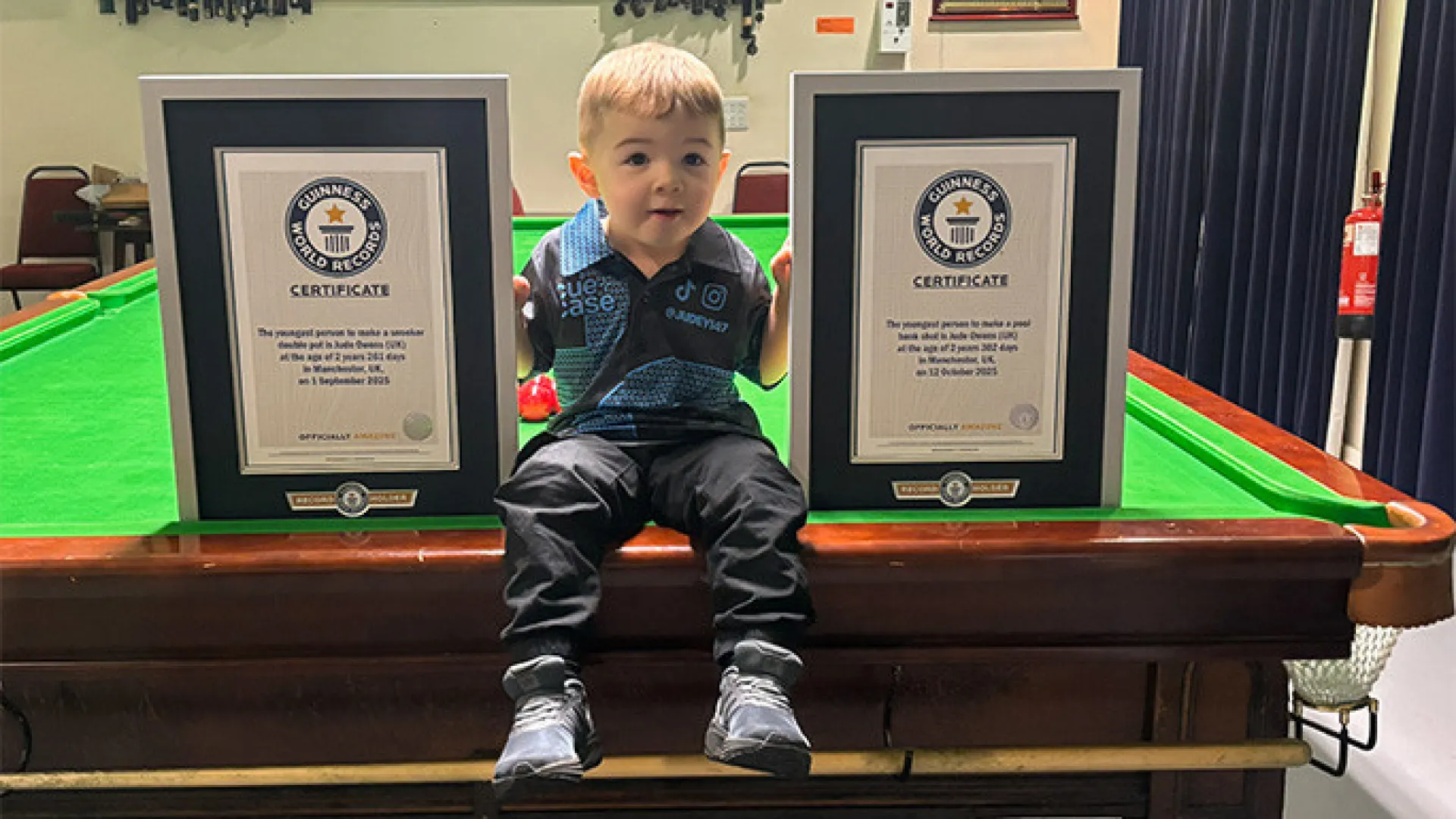 
                    Prodígio do snooker e bilhar entra no Guinness. Jude Owens só tem 2 anos
                