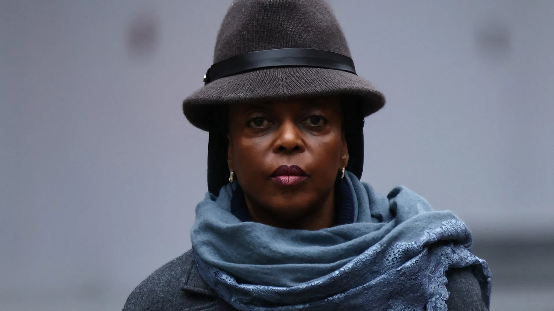 
                    Ex-ministra da Nigéria acusada de gastos excessivos oriundos de subornos
                