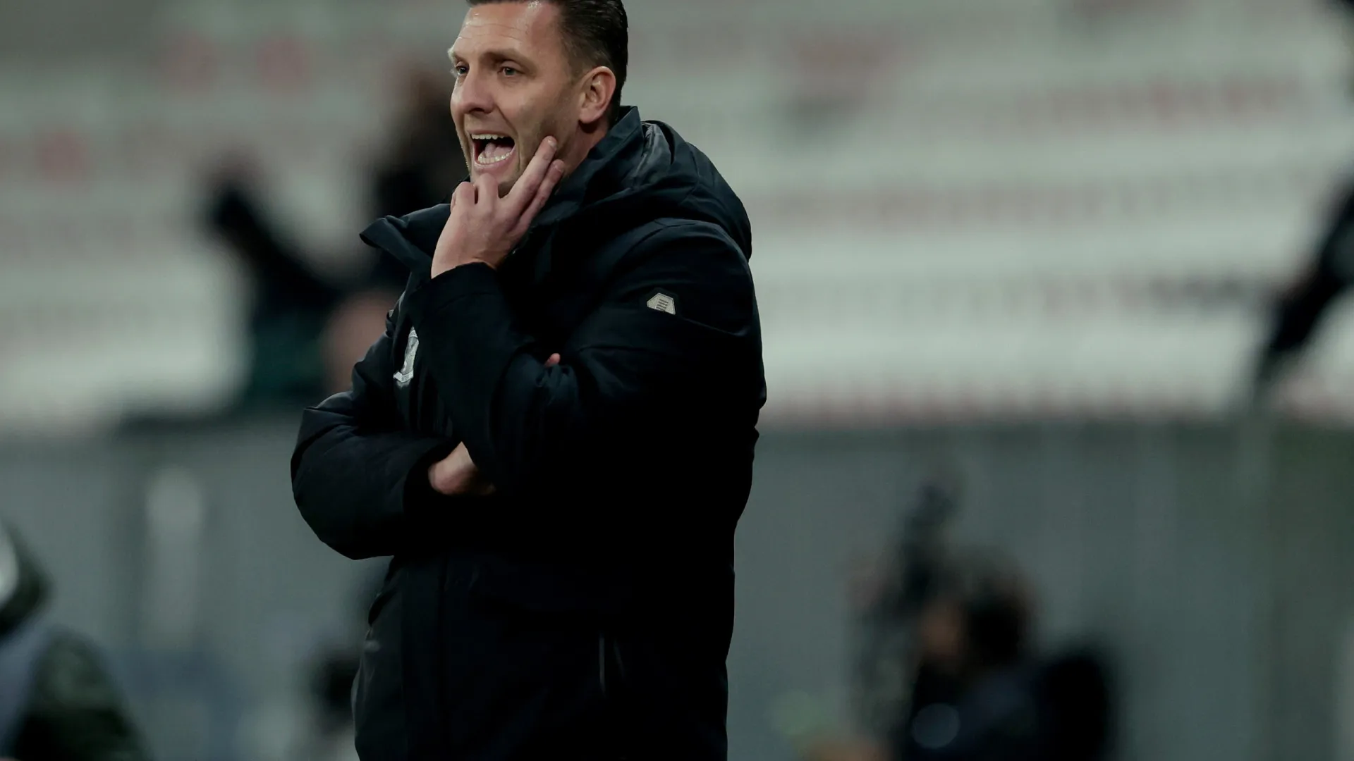 
                    Técnico do Go Ahead Eagles, adversário do Braga, acredita no playoff
                