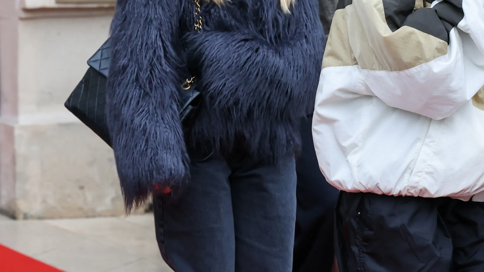 Harper Beckham com acessório de 5 mil euros. Foi ao closet da mãe?