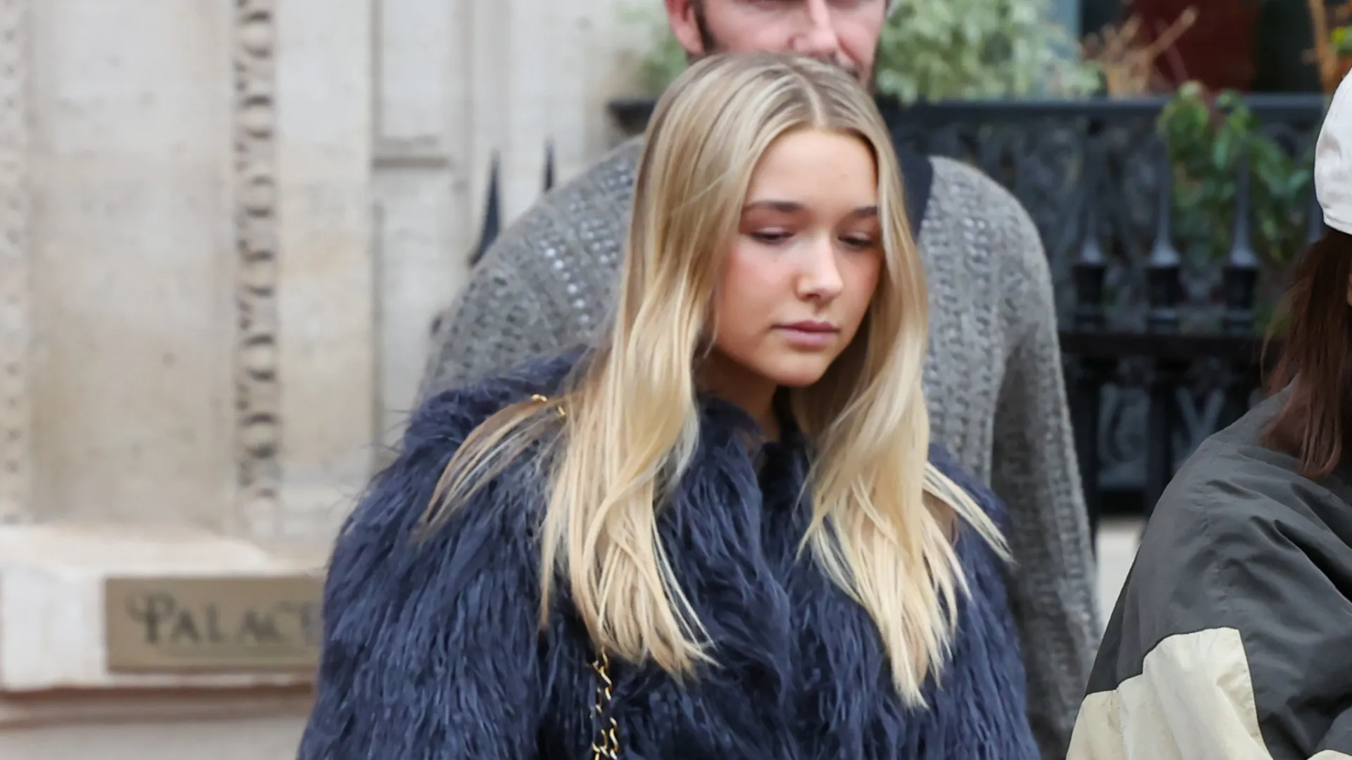 Harper Beckham com acessório de 5 mil euros. Foi ao closet da mãe?