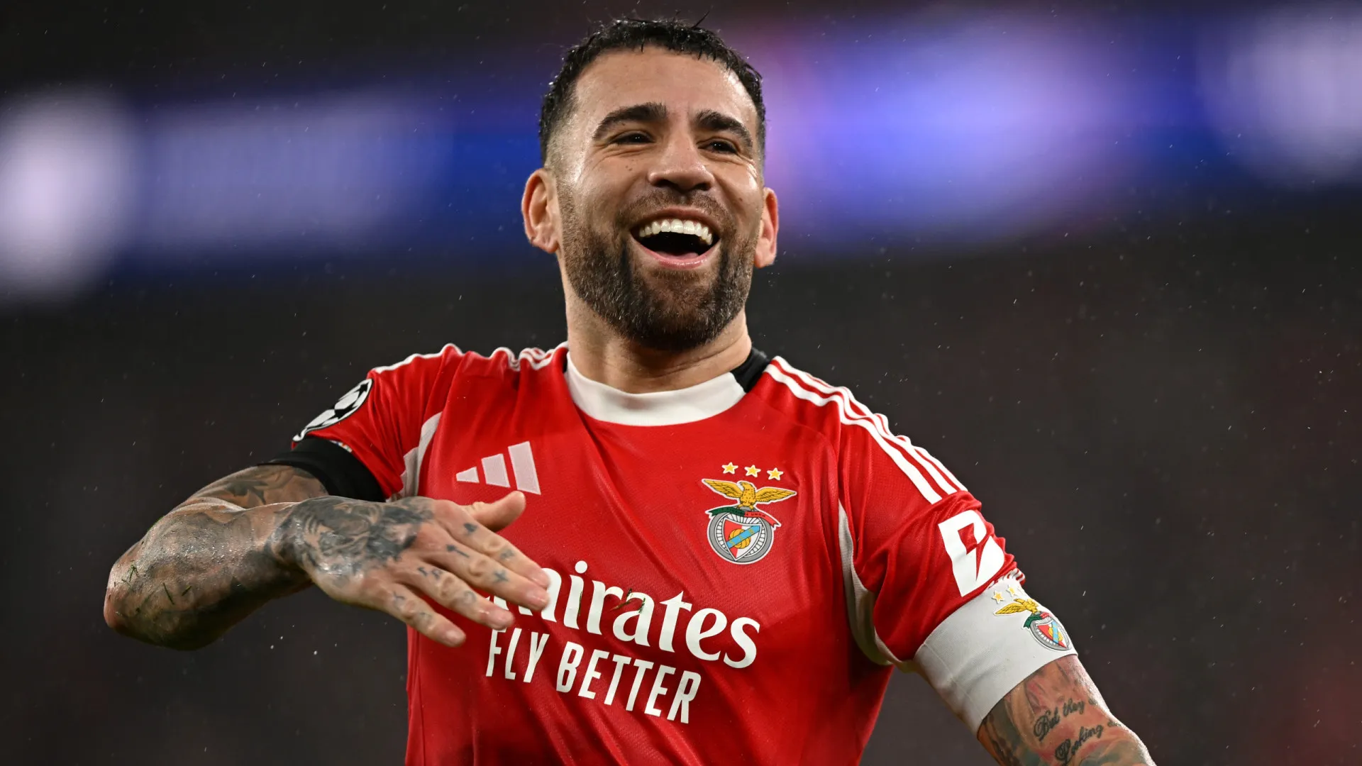 
                    Otamendi e o triunfo do Benfica: 