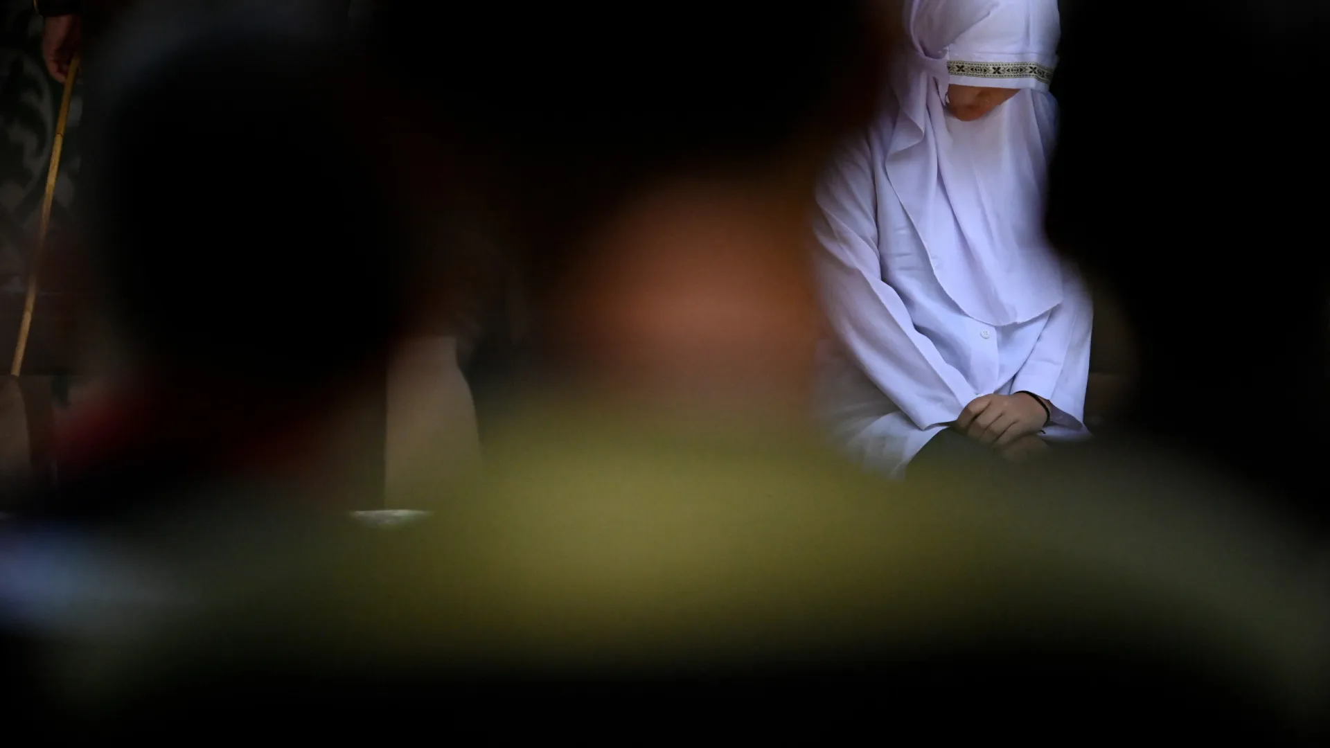 
                    Casal açoitado 140 vezes por ter relações sexuais fora do casamento
                