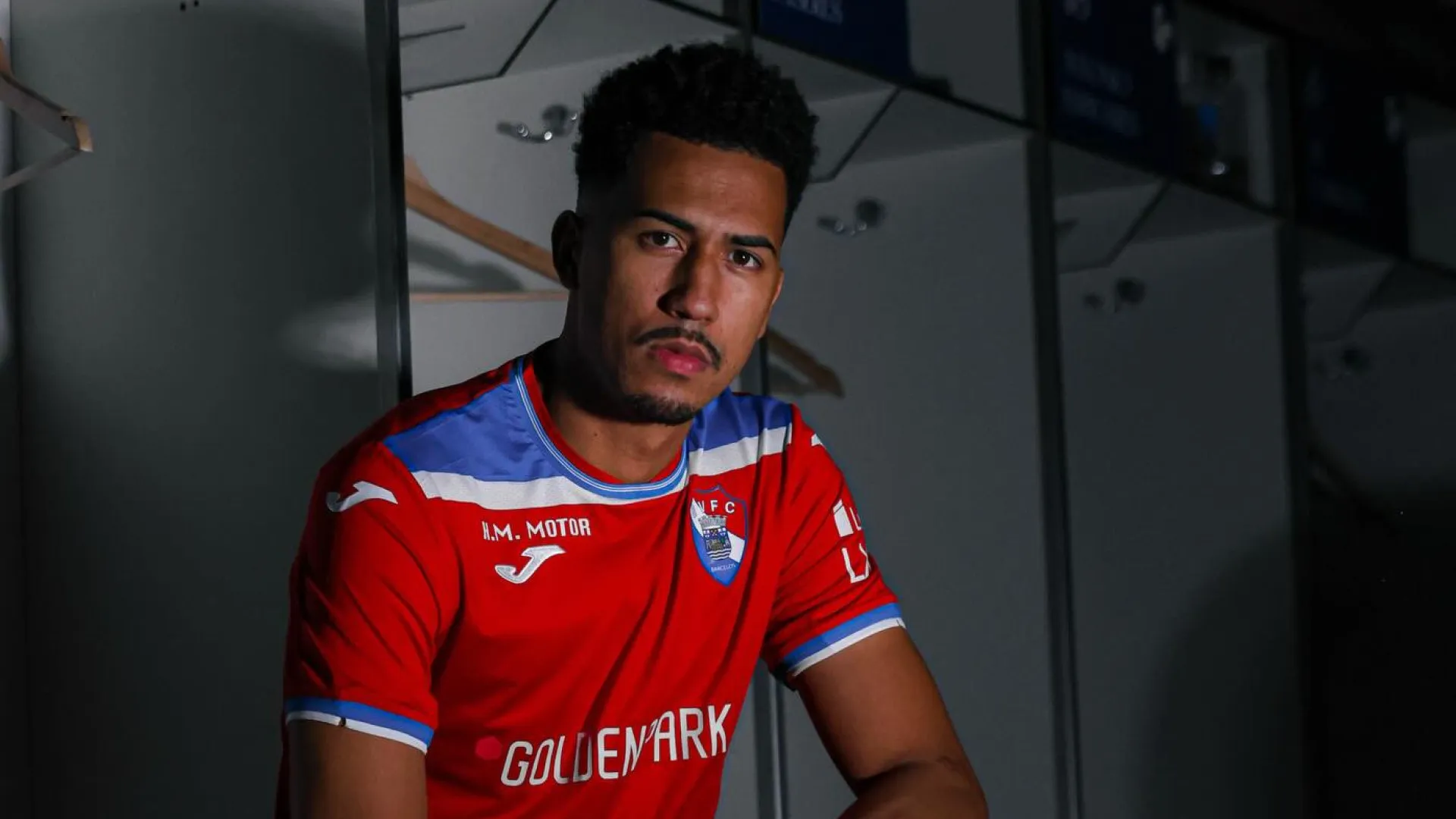 
                    Oficial: Weverson reforça defesa do Gil Vicente
                