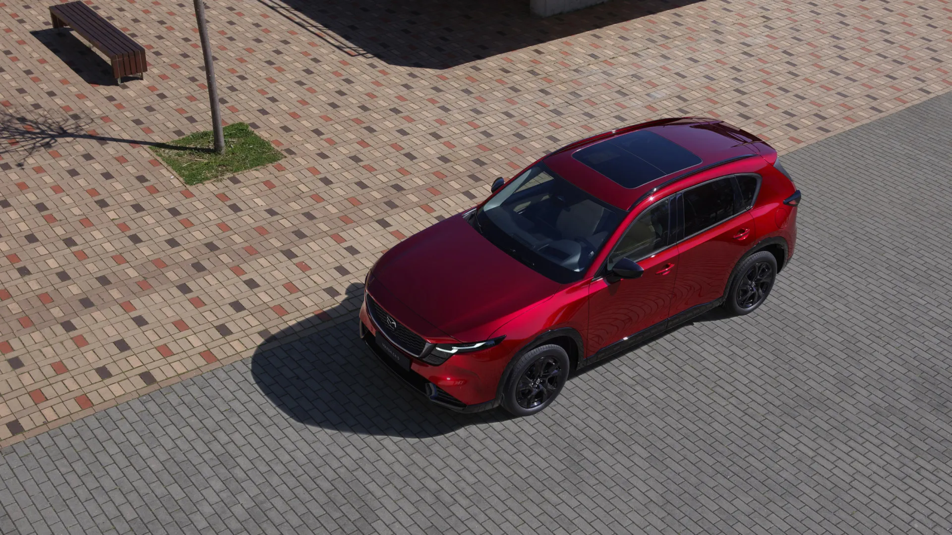 
                    Mazda CX-5 já vendeu mais de cinco milhões de unidades
                