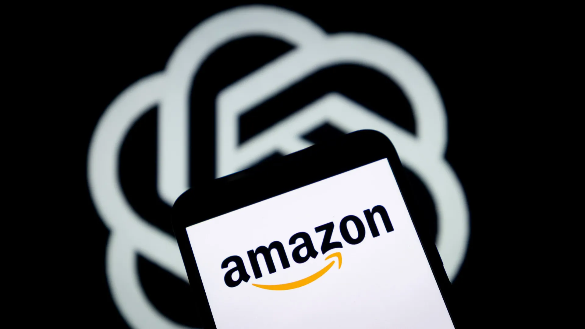 
                    Amazon pondera investir mais de 40 mil milhões de euros na OpenAI
                