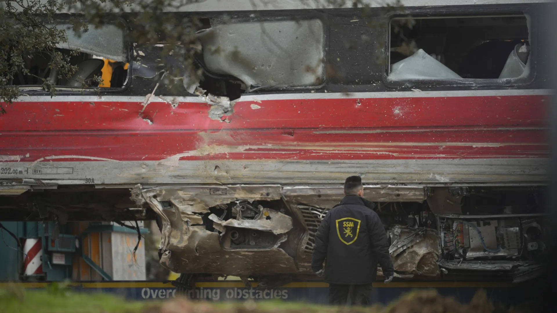 
                    Sobe para 46 o número de mortos em acidente de comboio em Adamuz 
                