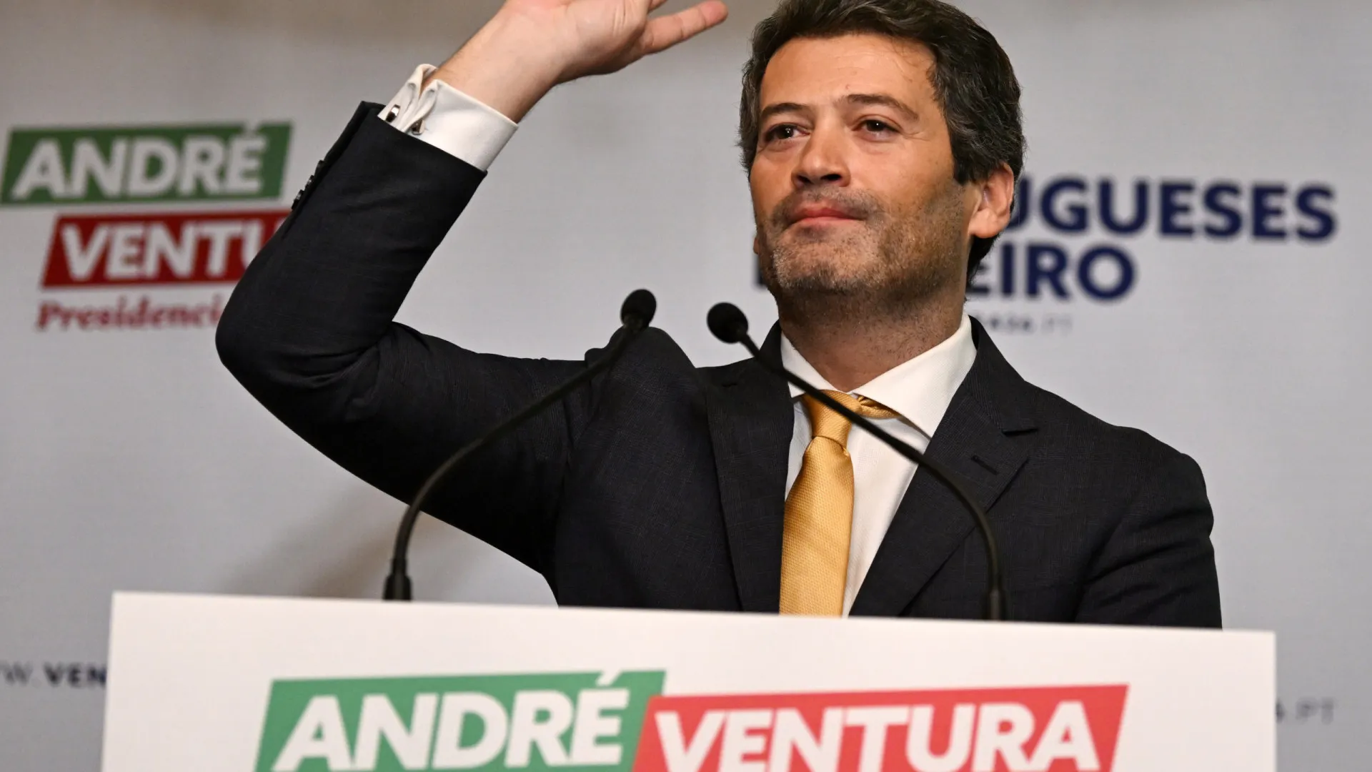 
                    Recurso de Ventura pede nulidade de condenação no caso dos cartazes
                