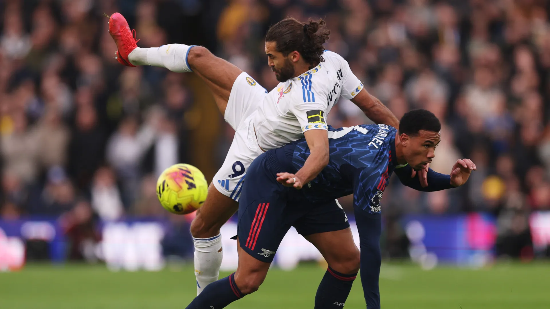 
                    EM DIRETO: Líder Arsenal a vencer o Leeds, antes de dérbi em Londres
                