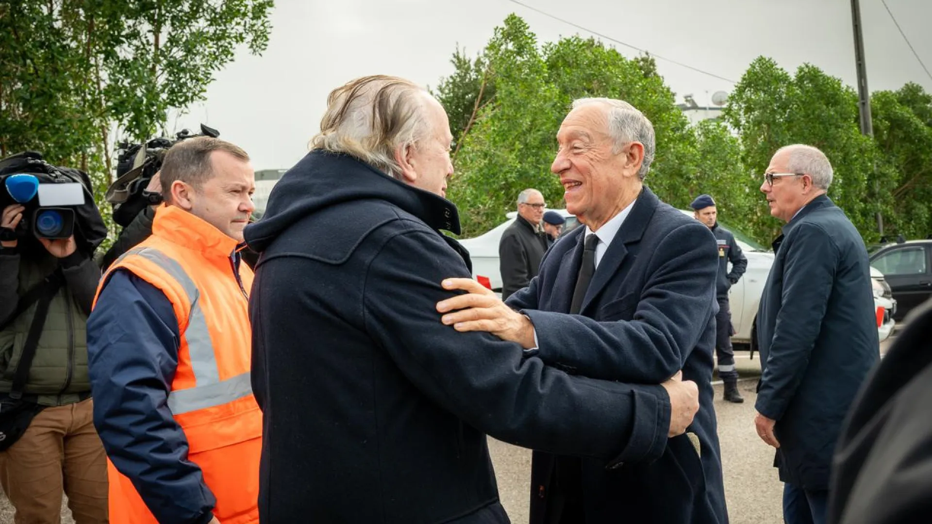 
                    Santana Lopes propôs Medalha da Cidade a Marcelo, mas este recusou
                