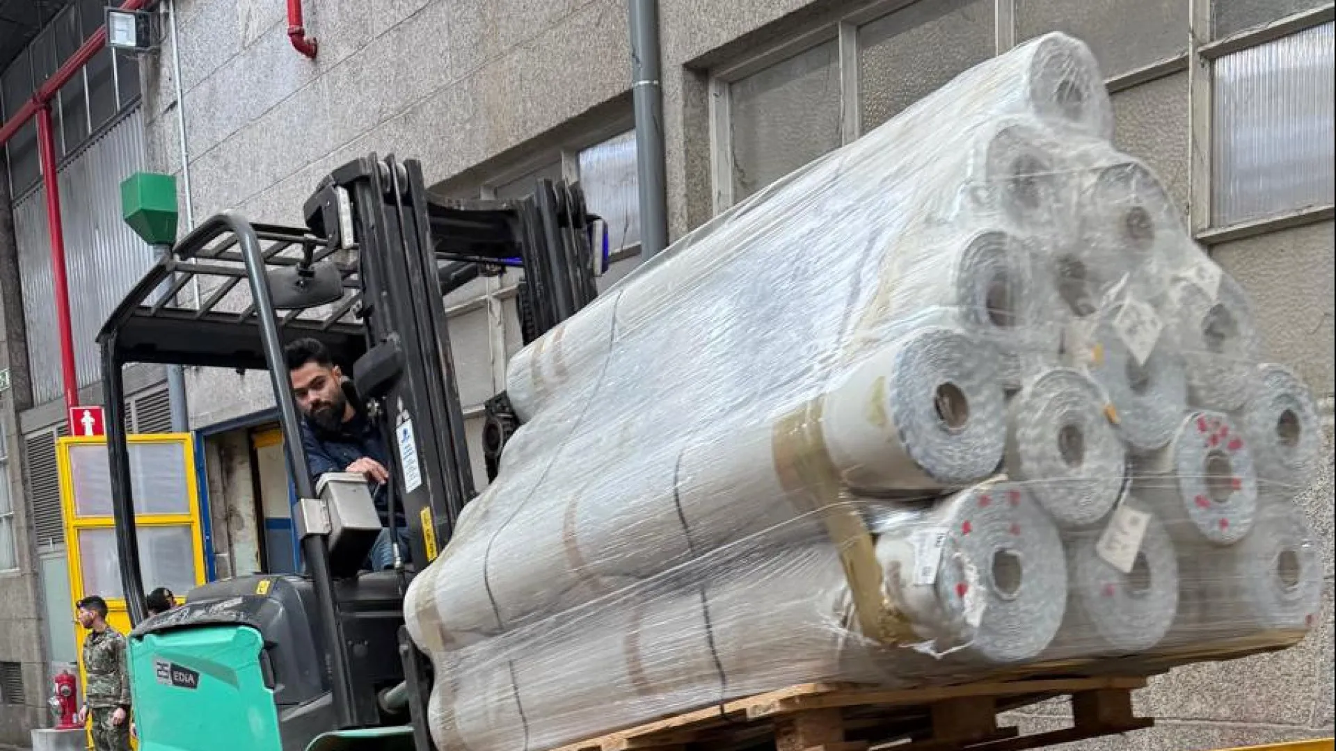 
                    Exército vai montar lonas em edifícios degradados de Figueiró dos Vinhos
                